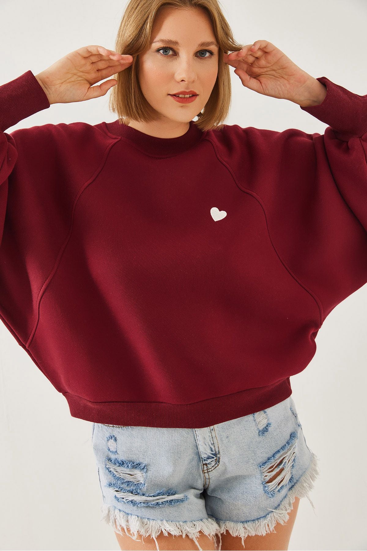 Female Bicycle Collar Heart Embroidery Three Yarn Sweatshirt 60251933