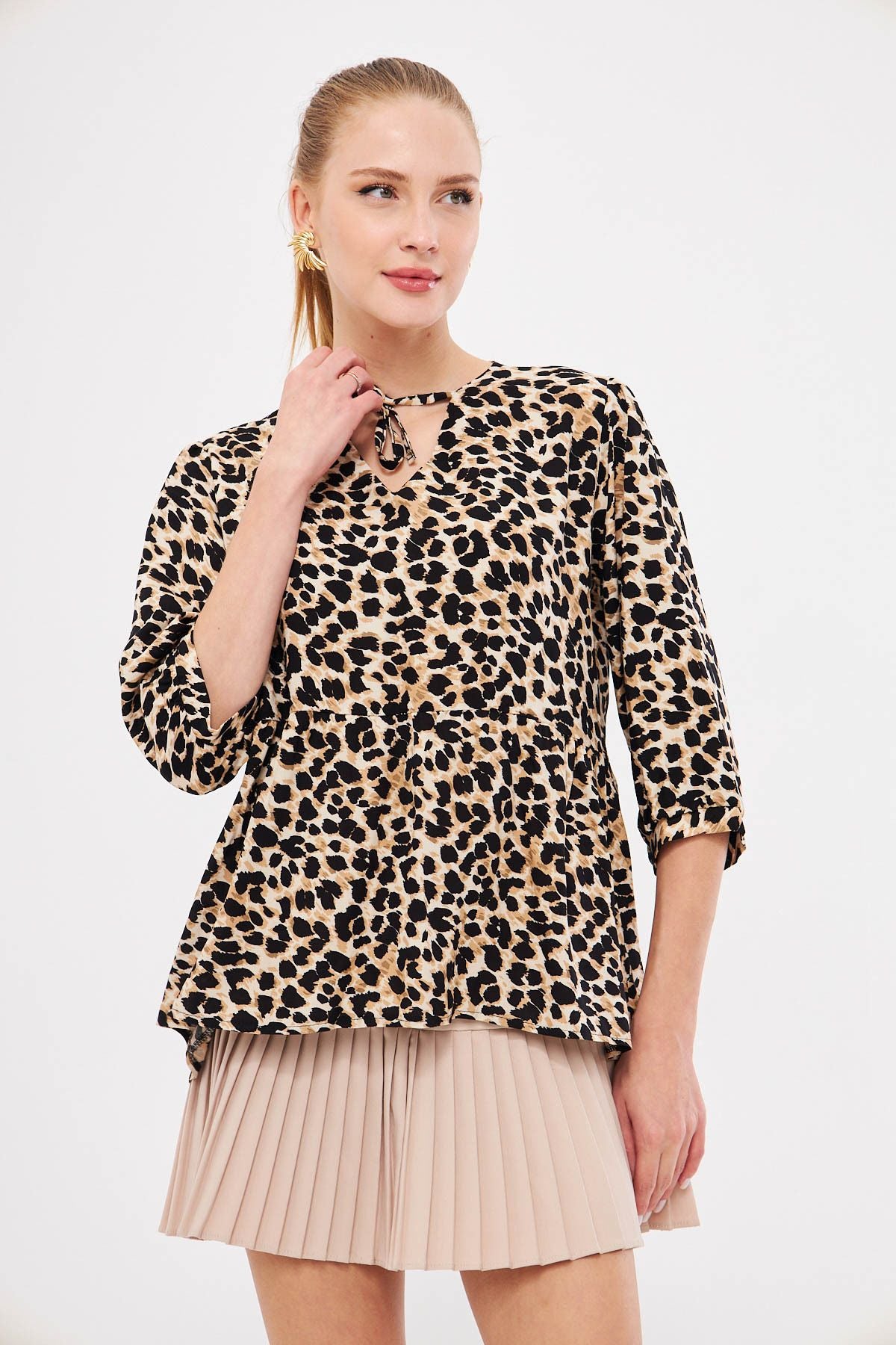 Female Beige collar Binding Detailed Roban Shirred Quarter Arm Blouse ARM-25K001044