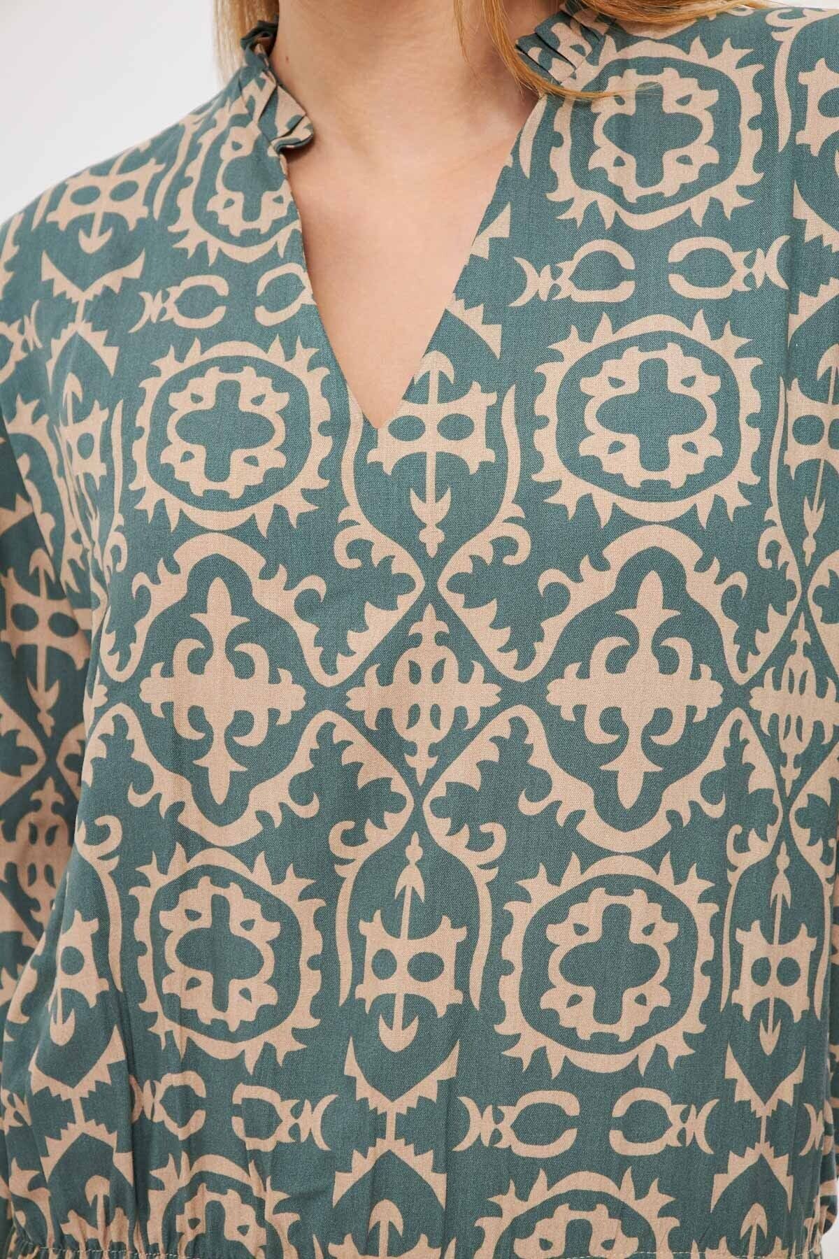 Women's Çağla Green V-Neck collar Pile Detailed Waist Waist Bluke Blouse ARM-25K001003