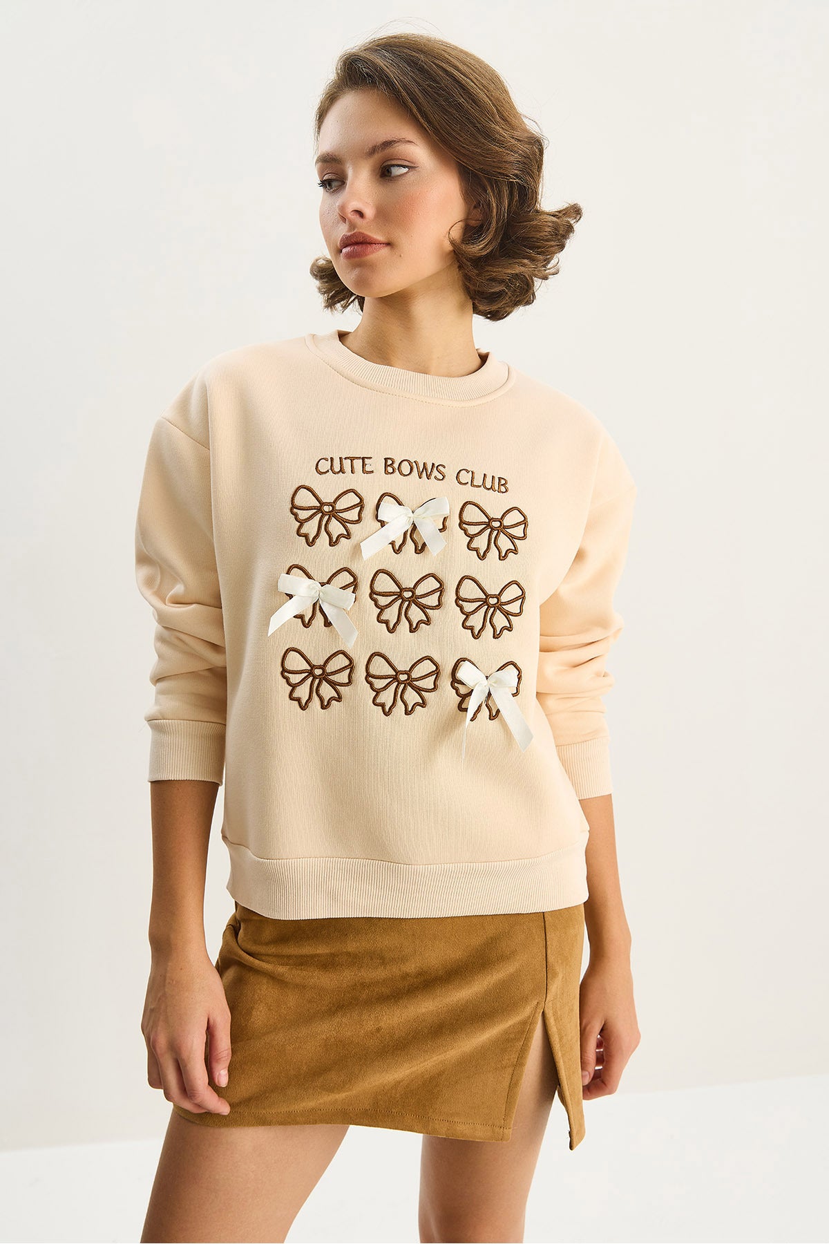 Women's Bow Embroidered Ribbon Accessory Three Thread Raised Sweatshirt 60601048
