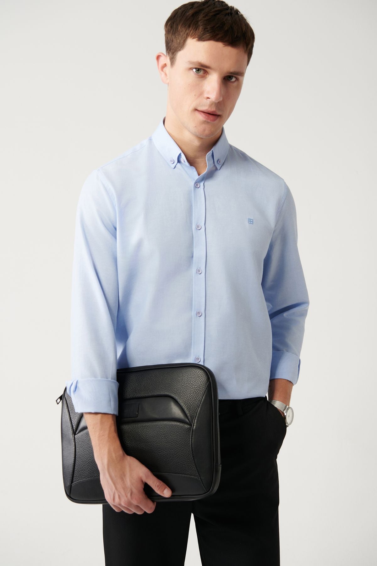 Men's light blue button collar easy to ironing cotton Oxford Shirt E002000