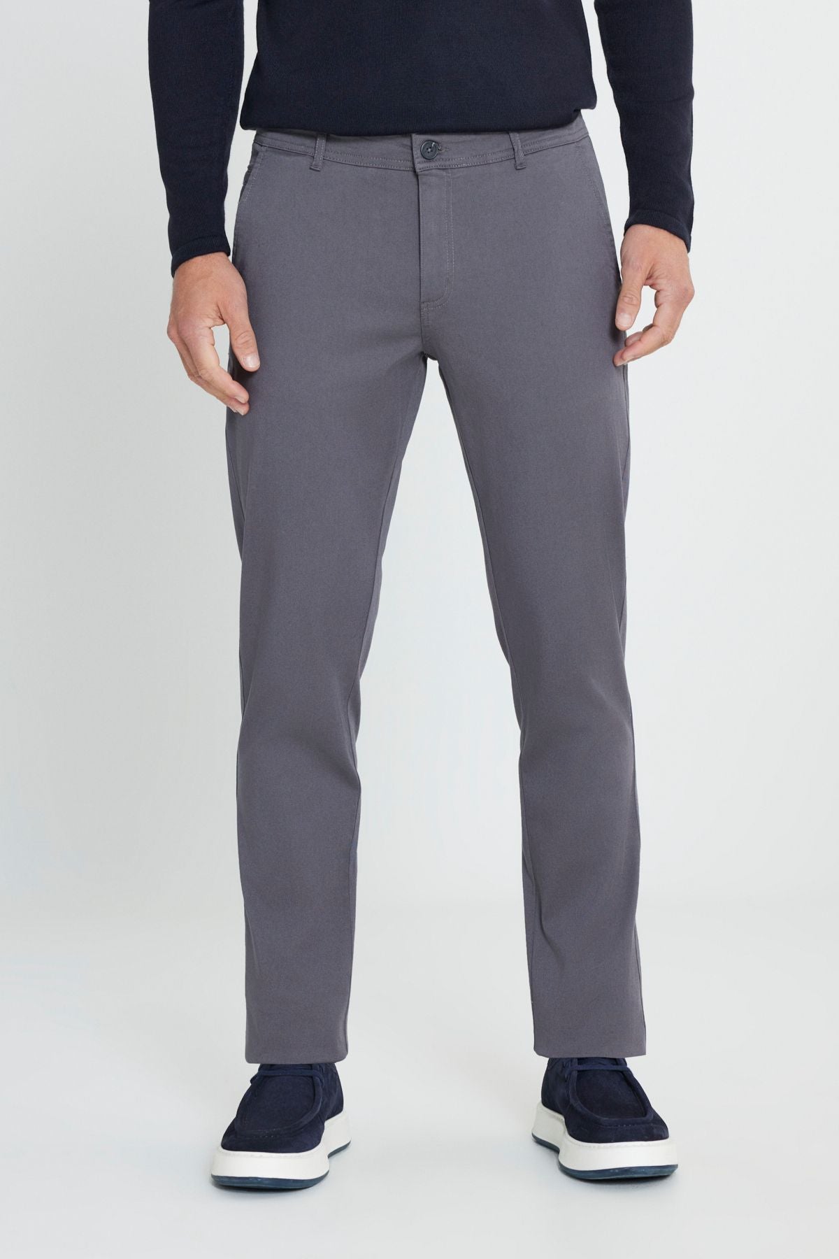 Men's anthracite slim fit narrow cut cotton flexible chino pants