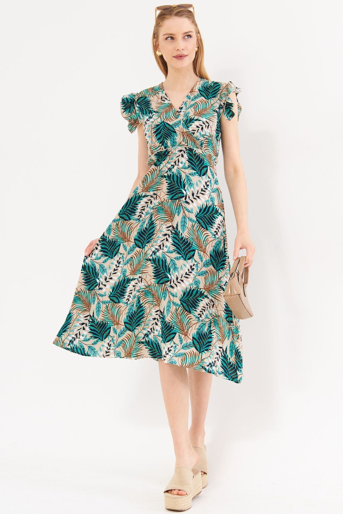 Female Green Cruve Neck Shoulder Ruffle Detailed Waist Midi Boy Dress ARM-24Y001020