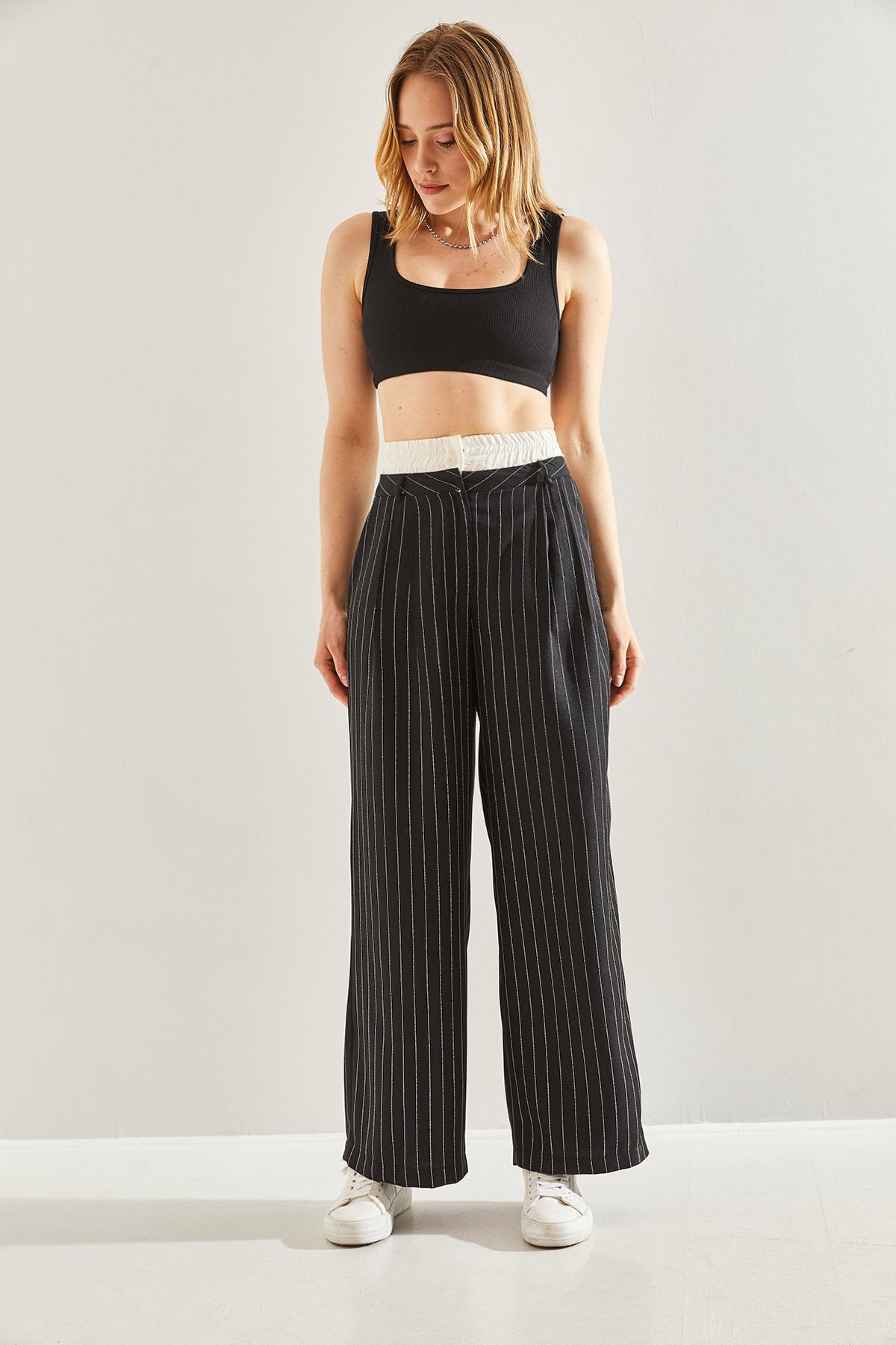 Women's Contrast Waist Detailed Striped Woven Trousers 60241010