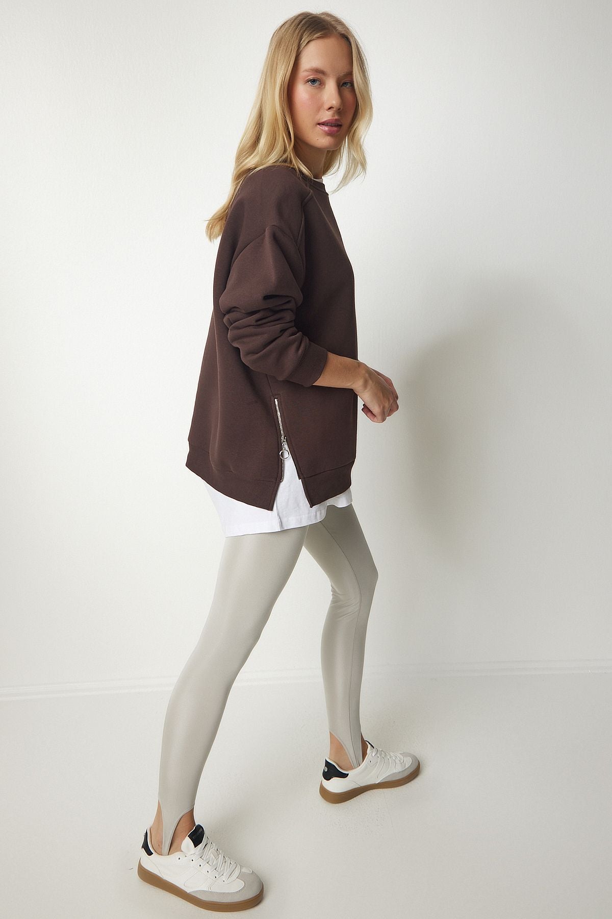 Female Brown Zipper Detailed Reddon Knitting Sweatshirt UB00148