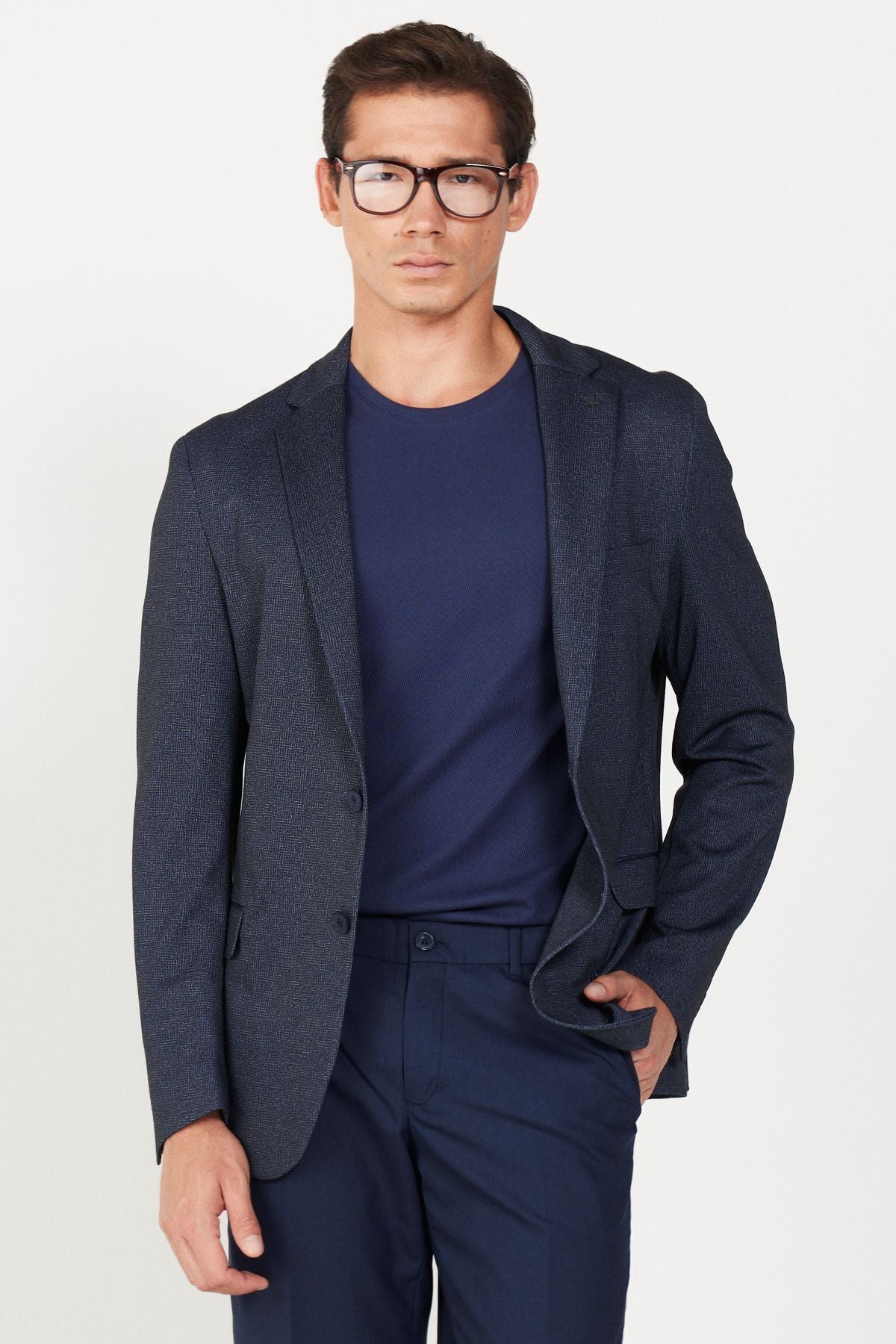 Men's navy blue slim fit narrow cutting mono collar printed blazer jacket