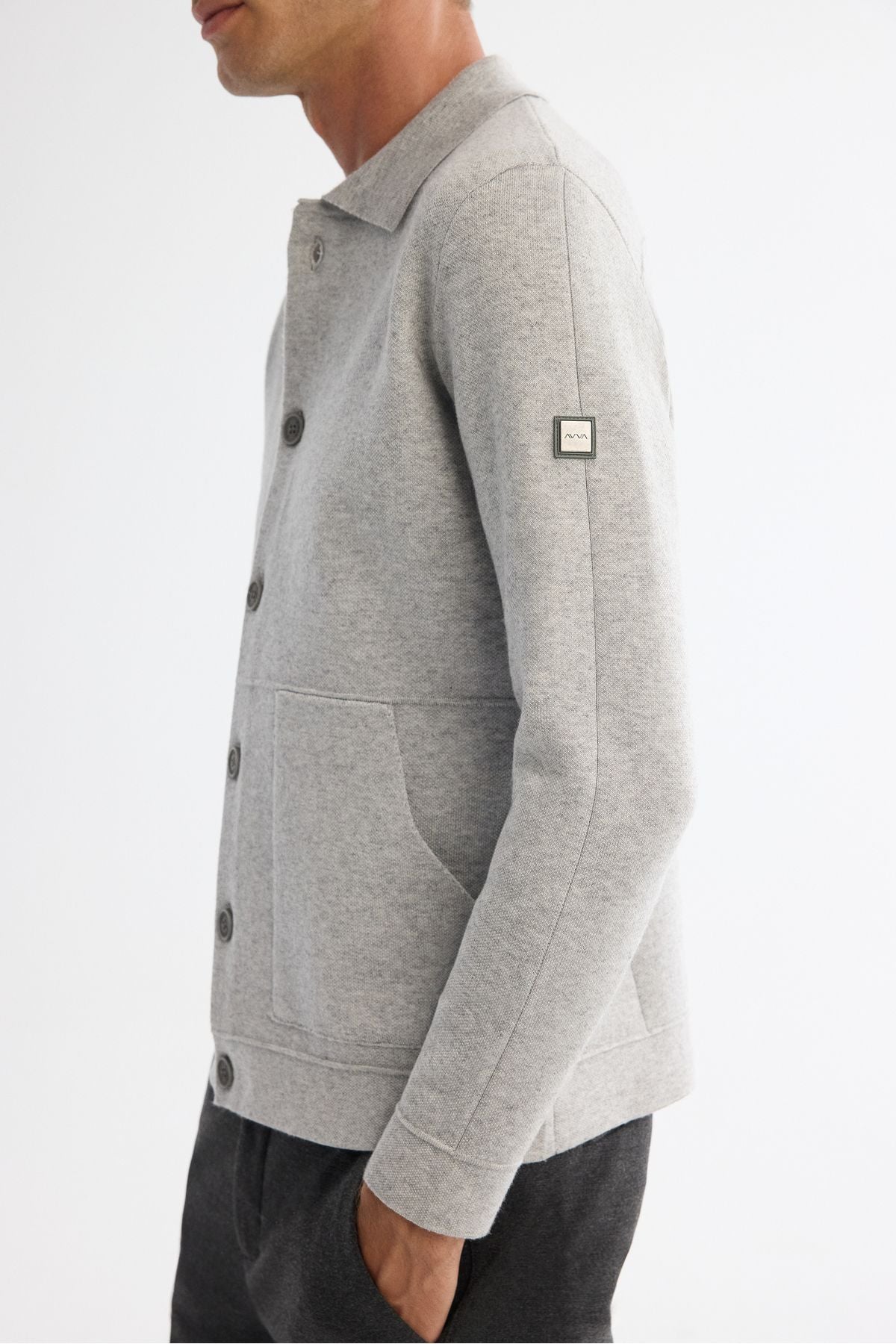 Men's light gray polo collar woolen kangaroo pocket knitwear cardigan A42y5141