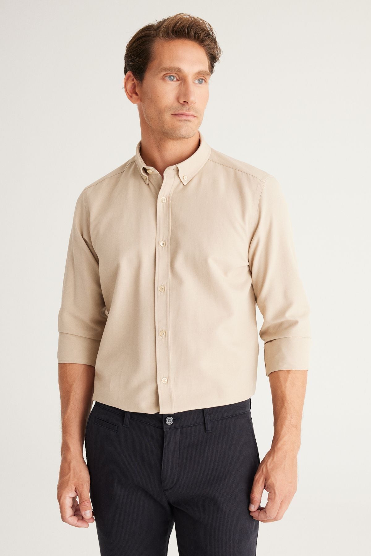 Men's Oxford Beige button collar easily ironed cotton slim fit narrow cut shirt