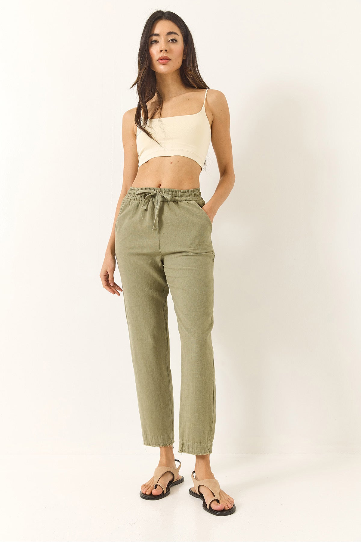 Women's Tie Waist Detailed Pocket Linen Carrot Trousers YP5134 60283180