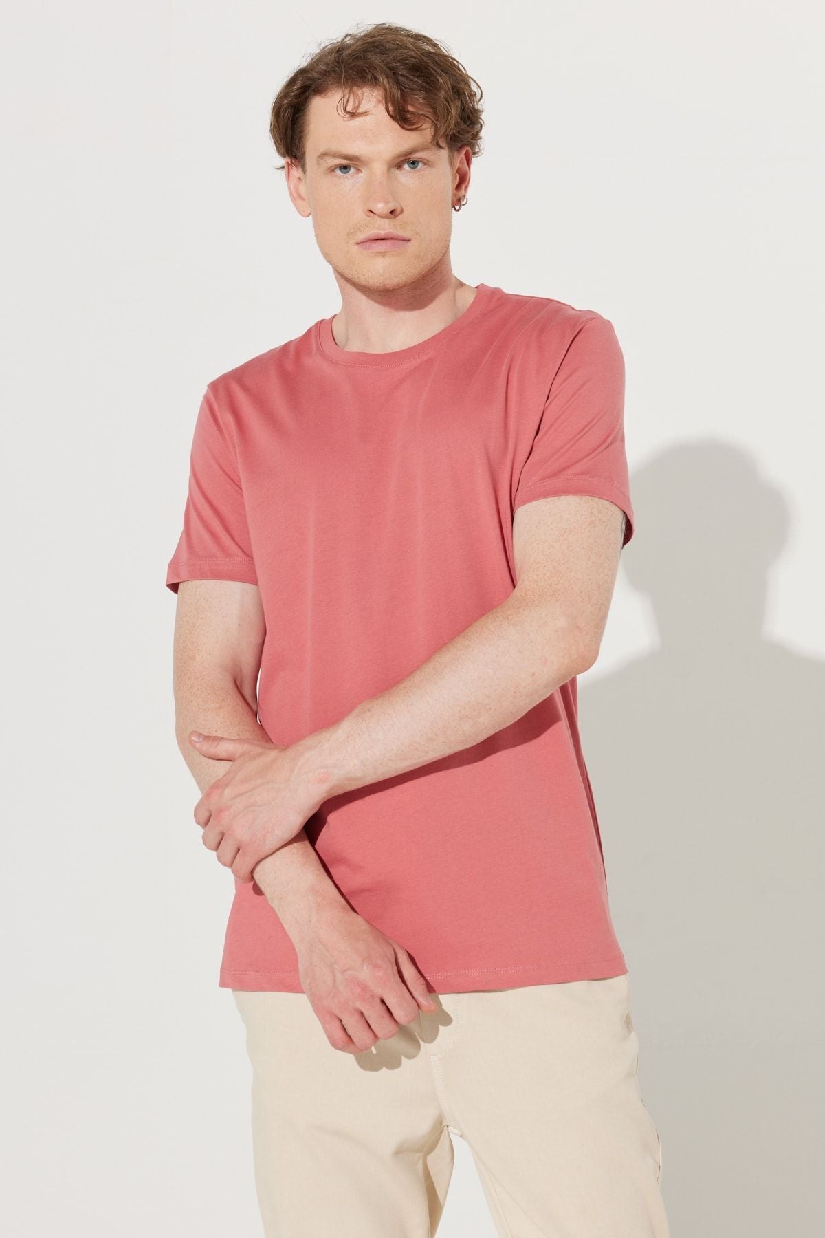 Men's Tile Slim Fit Narrow Cut 100 %Cotton Bicycle Collar Basic T -shirt