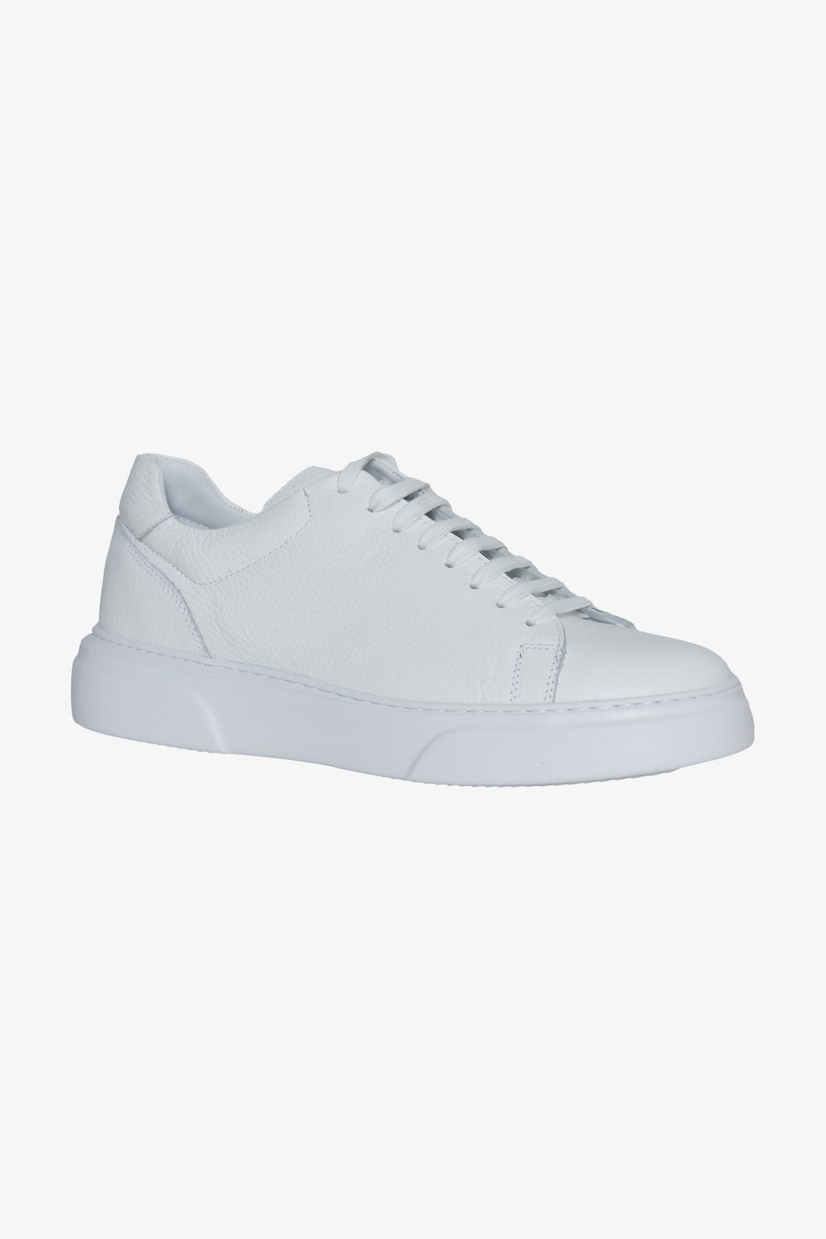 Men's white 100 %leather comfortable base flexible sneaker shoes