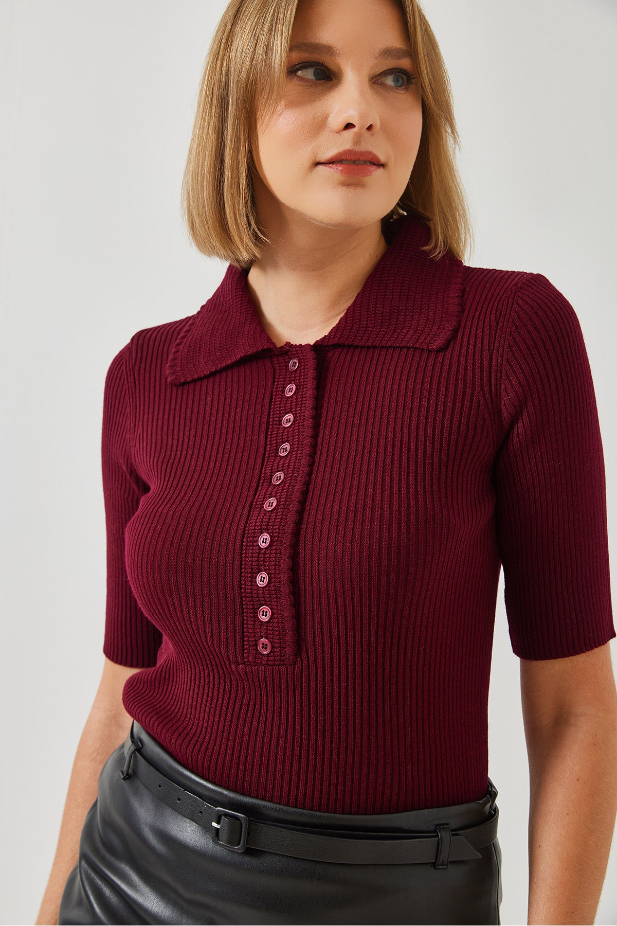 Women's Wide Collar Buttoned Placket Knitwear Sweater 20246251