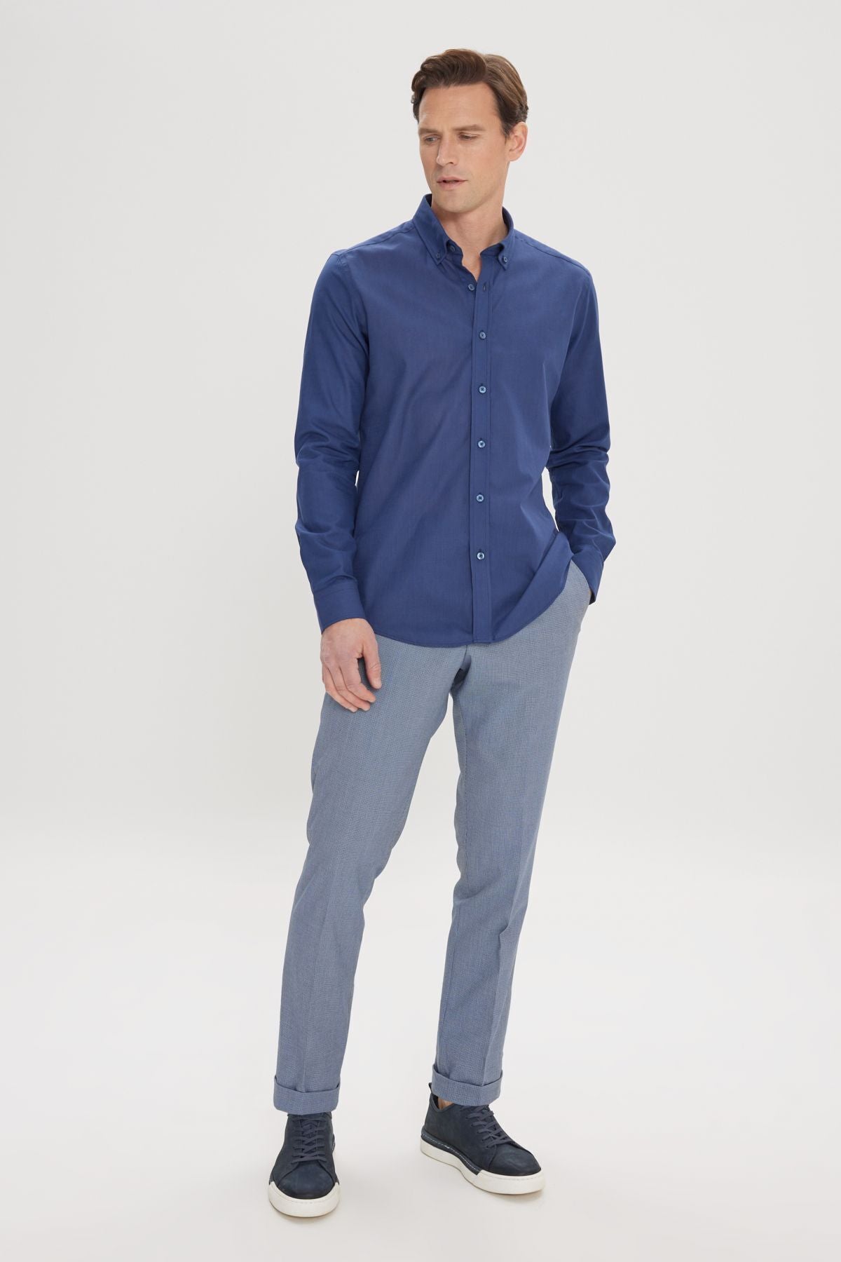 Men's Navy Break 100 %Cotton Breathing Fabric Flamle Oxford Slim Fit button collar shirt