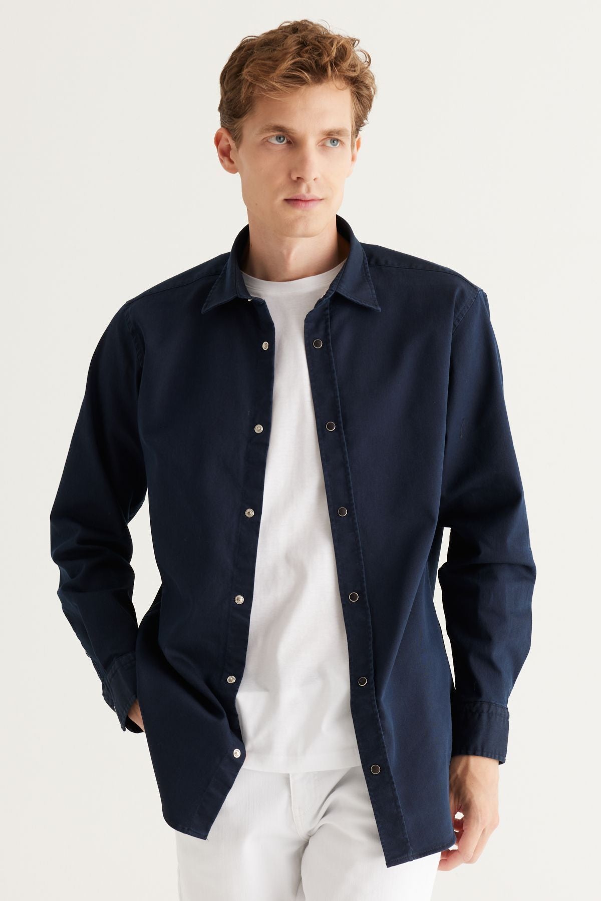 Men's navy blue comfort fit comfortable cut cotton diagonal patterned shirt