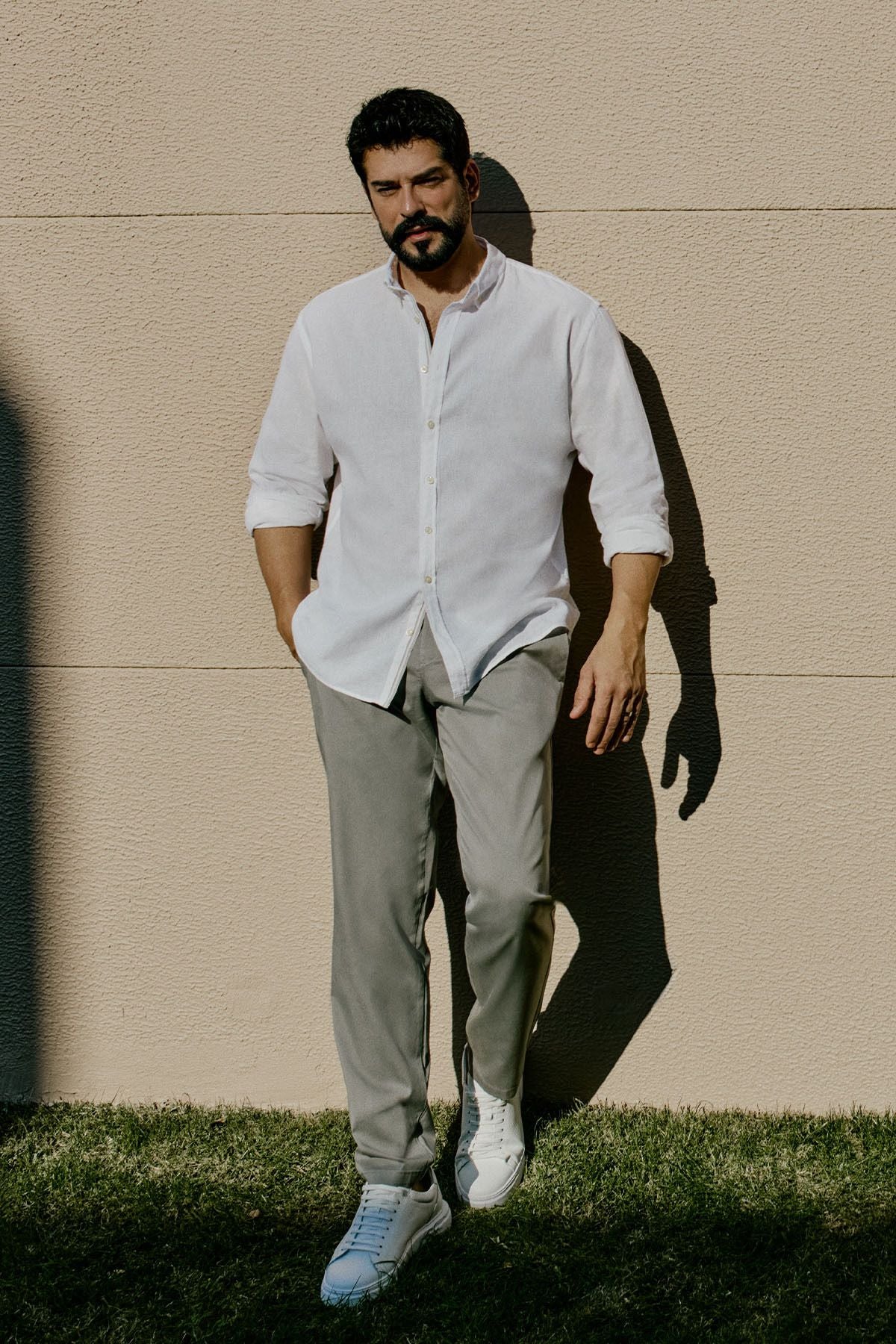Men's White Linen Comfort Fit Casual Cutting buttoned collar shirt