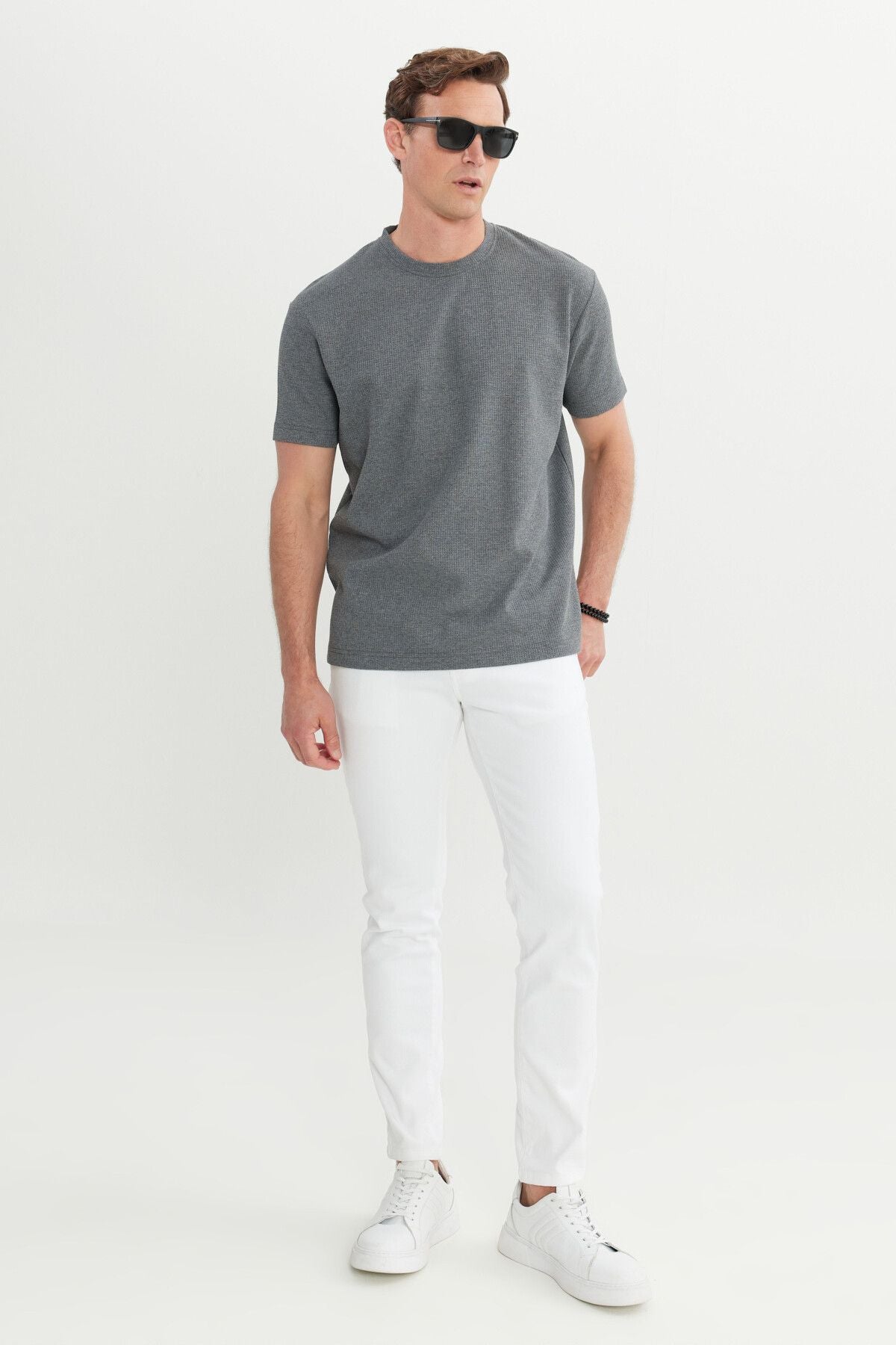 Men's anthracite-melanj cotton modern fit comfortable cut bike collar wafer patterned T-shirt