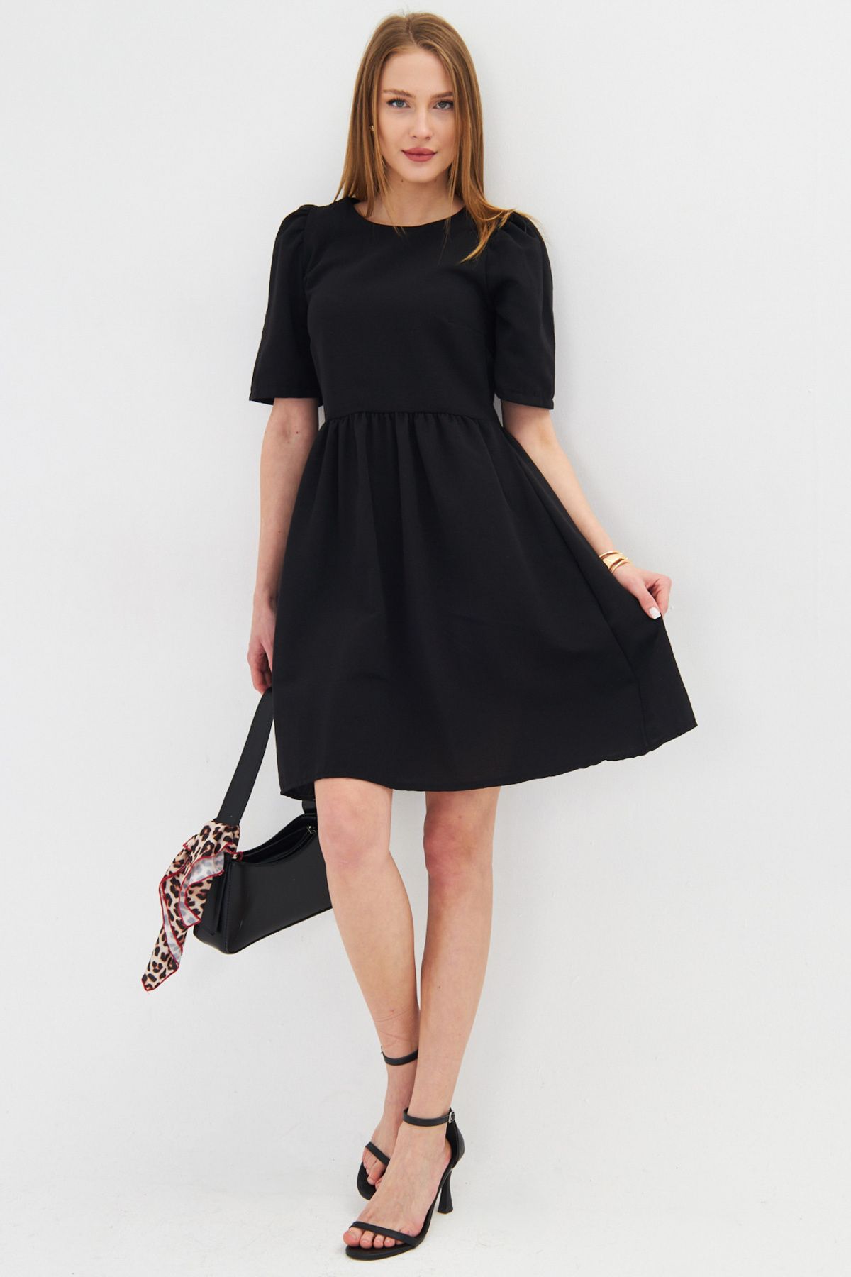 Female black zero-collar background watermelon arm waist shirred dress Arm-25y001009