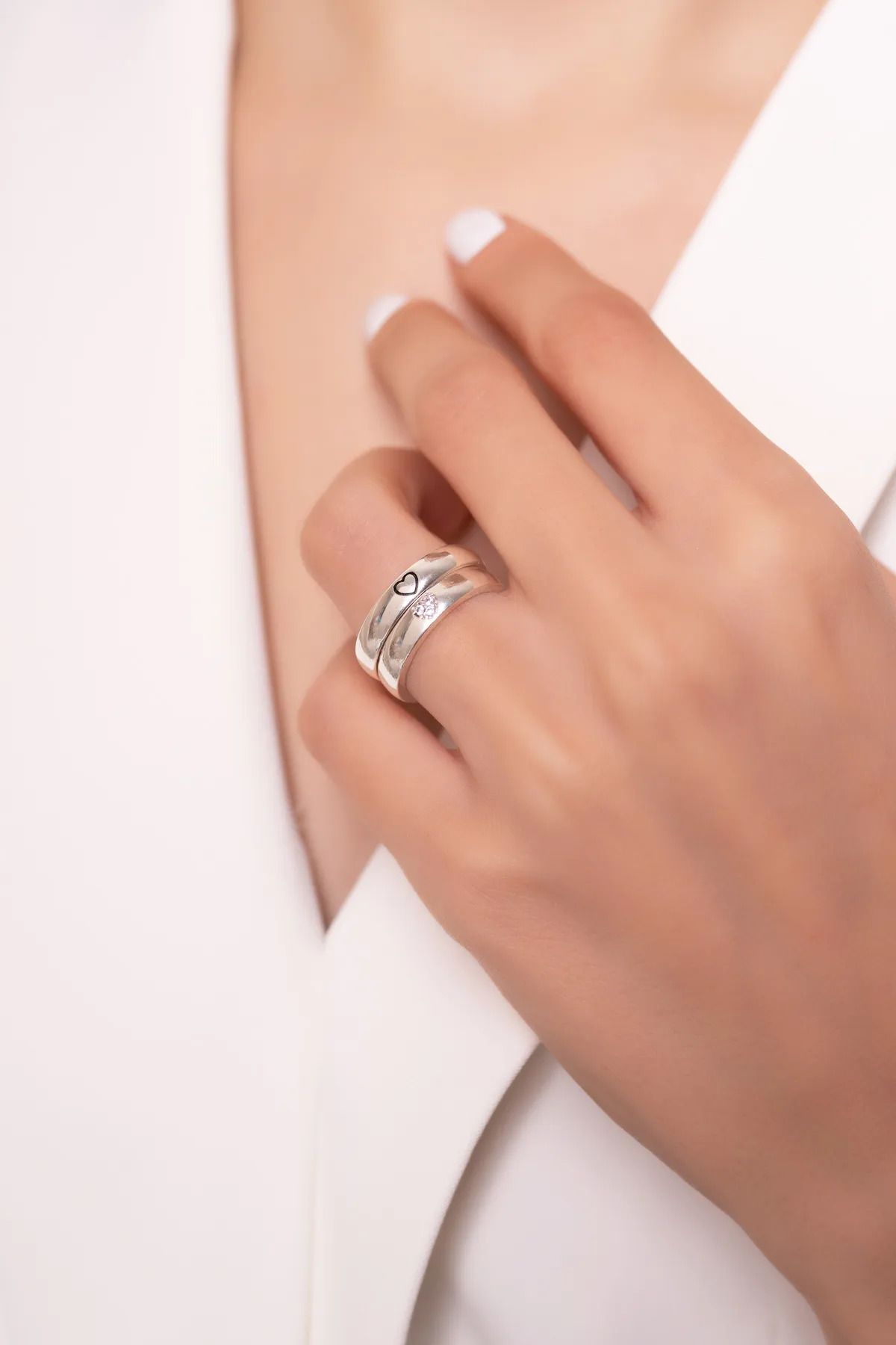 Silver plated with stone heart motif adjustable double wedding rings ring