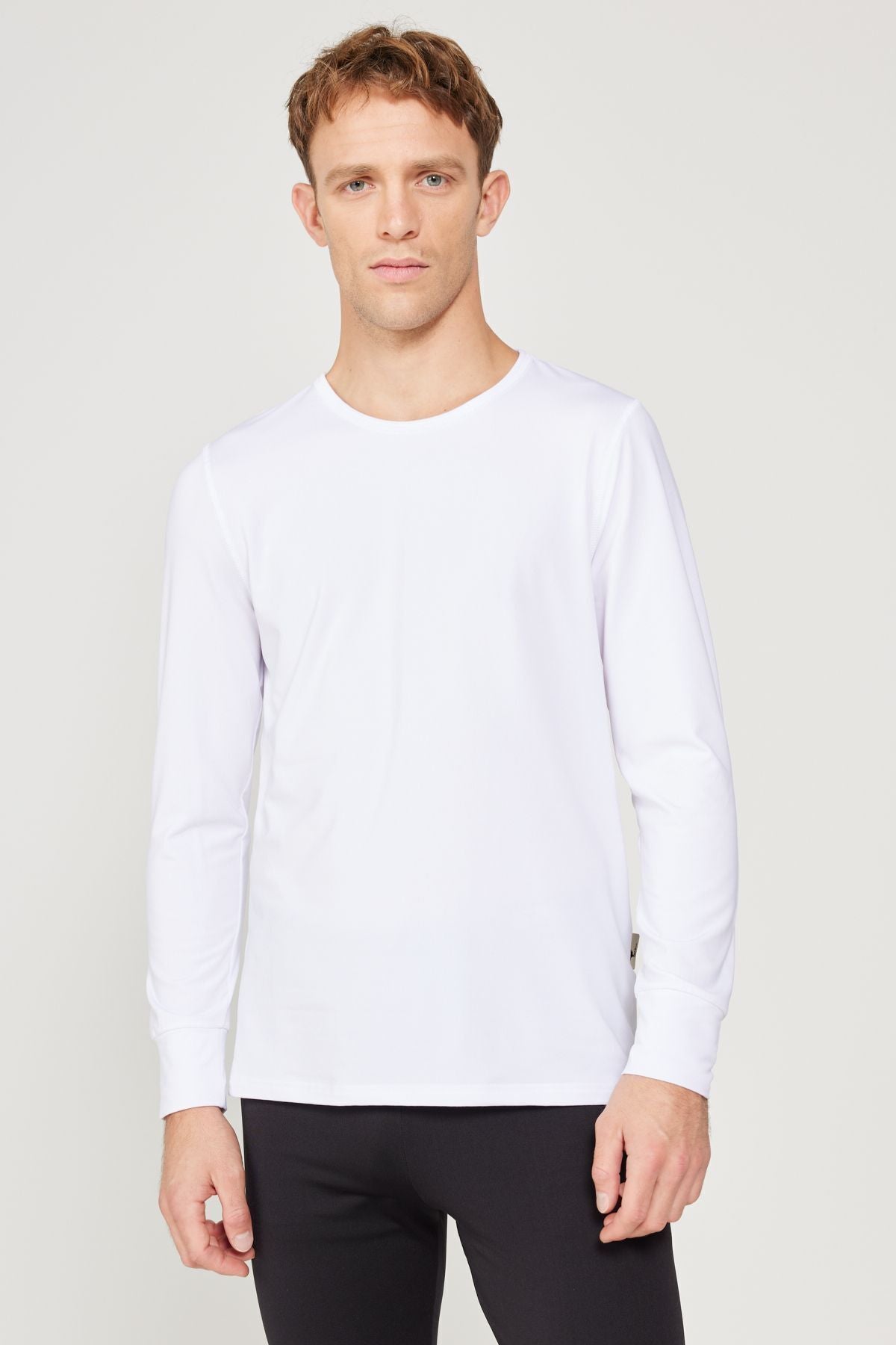 Men's heat, breathing thermal white standard fit fit normal cut flexible