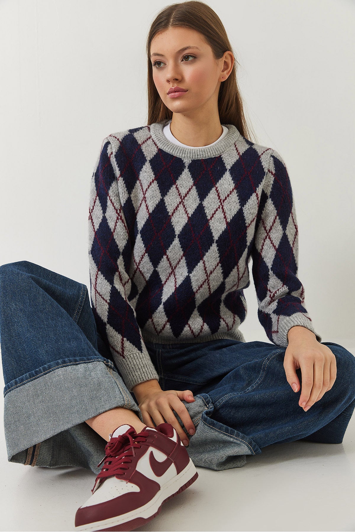 Women's Crew Neck Diamond Patterned Sweater 241192 60261036