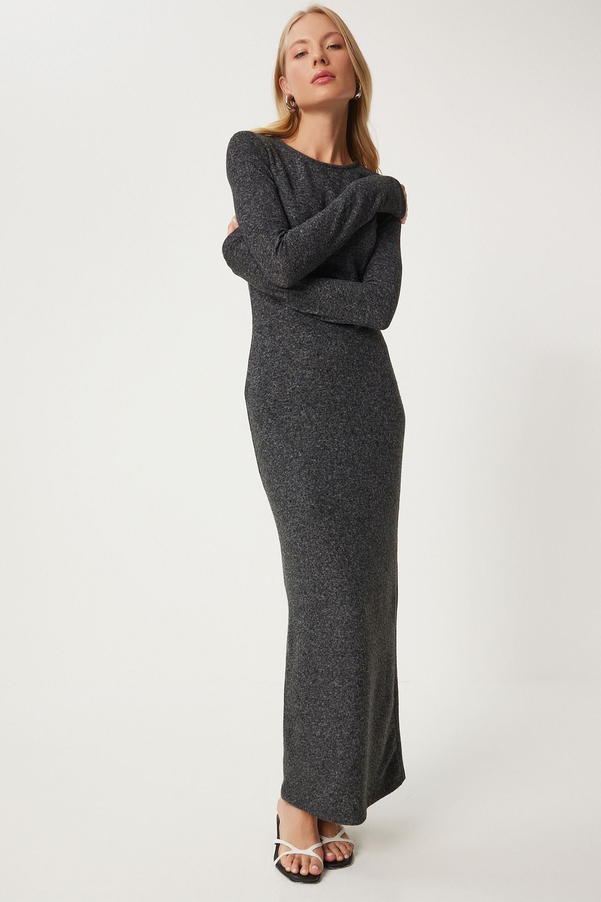 Female anthracite midi knitting dress surrounding the body FN03346