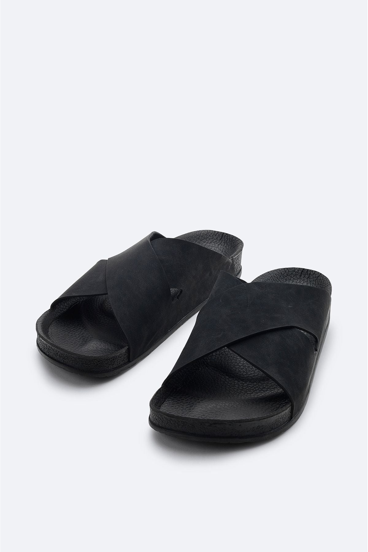 Men's black cross -band leather -looking flexible floor slippers A41y8300
