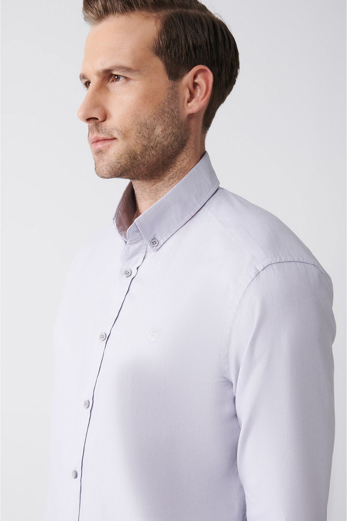 Men's light gray oxford 100 %cotton buttoned collar shirt B002003