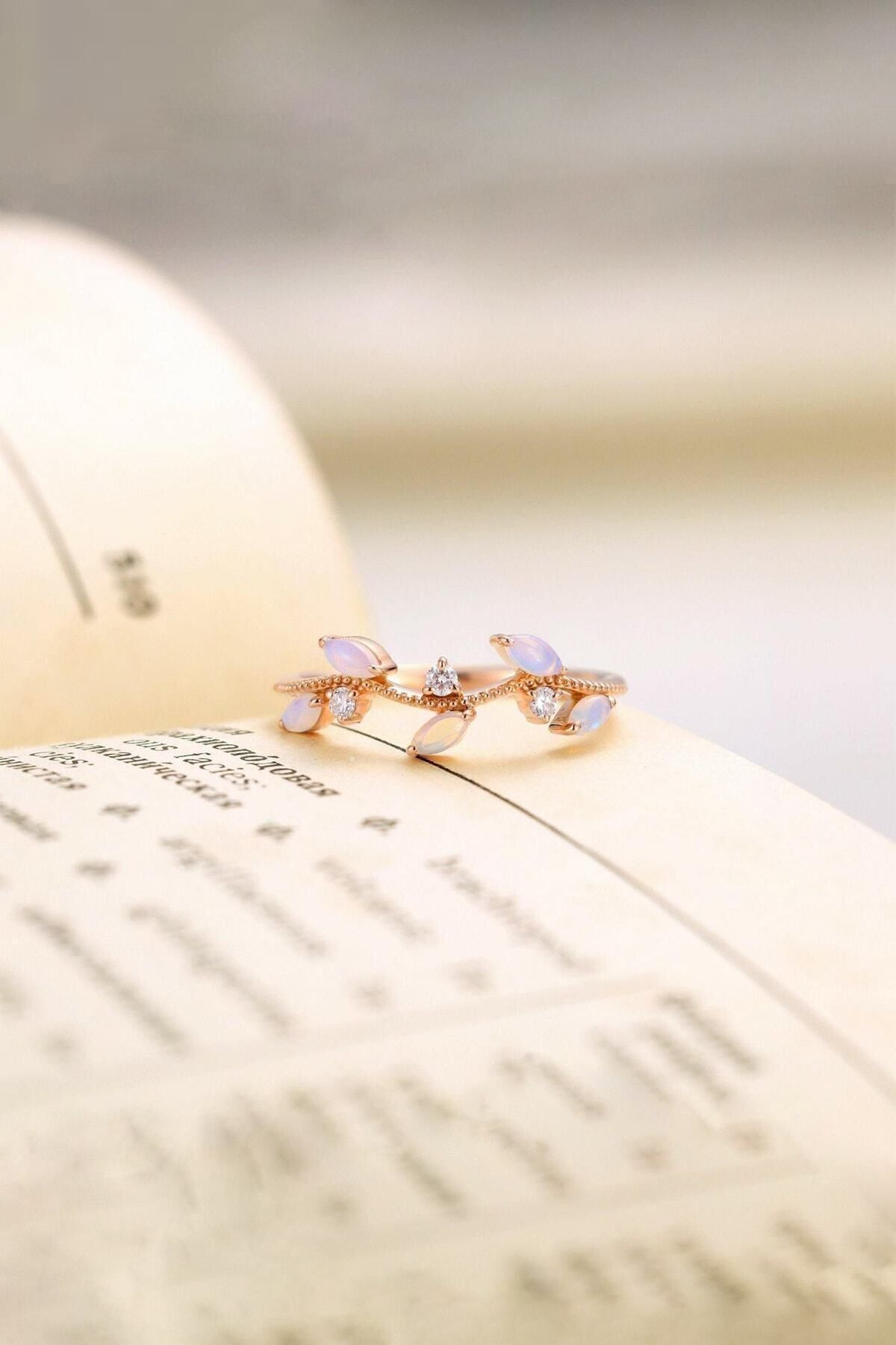 Stone ivy White Stone 14 K Rose Gold Plated Adjustable Women Ring