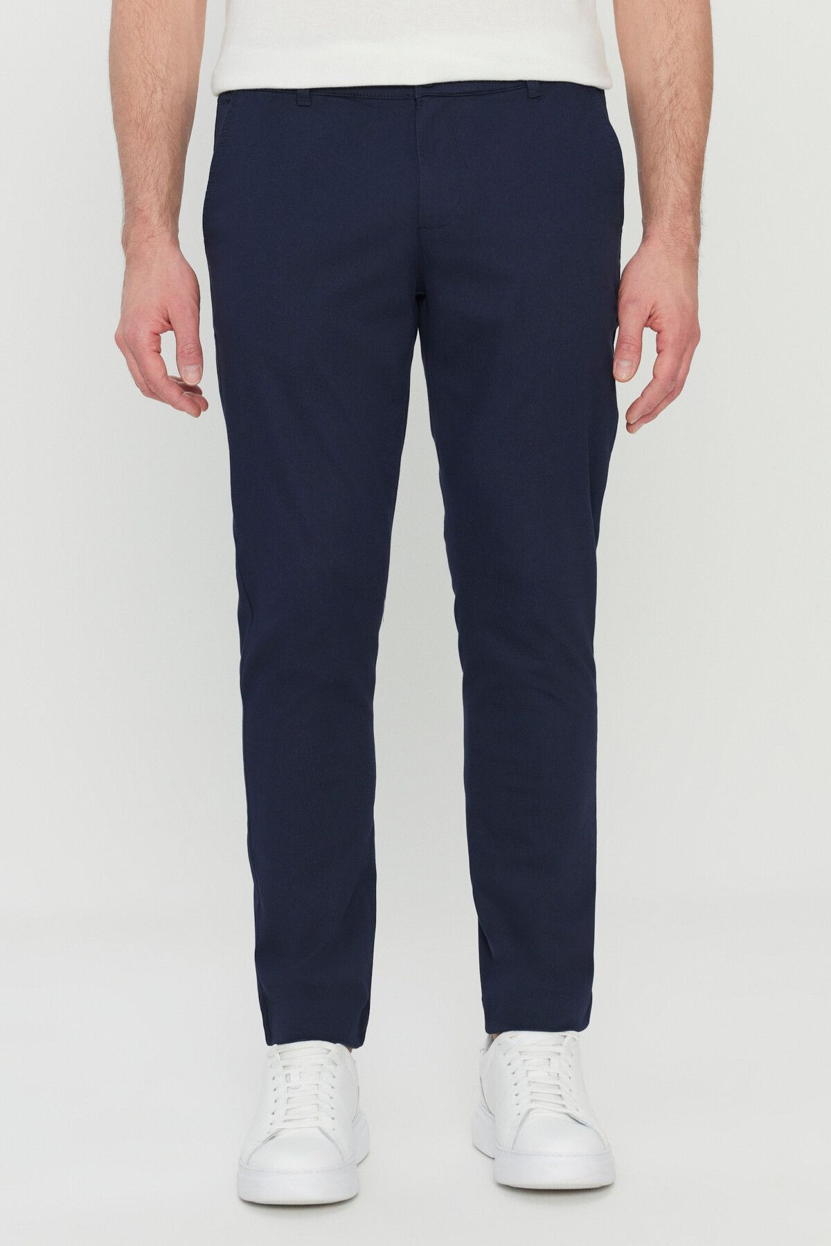 Men's navy blue cotton slim fit narrow cut side pocket flexible casual pants