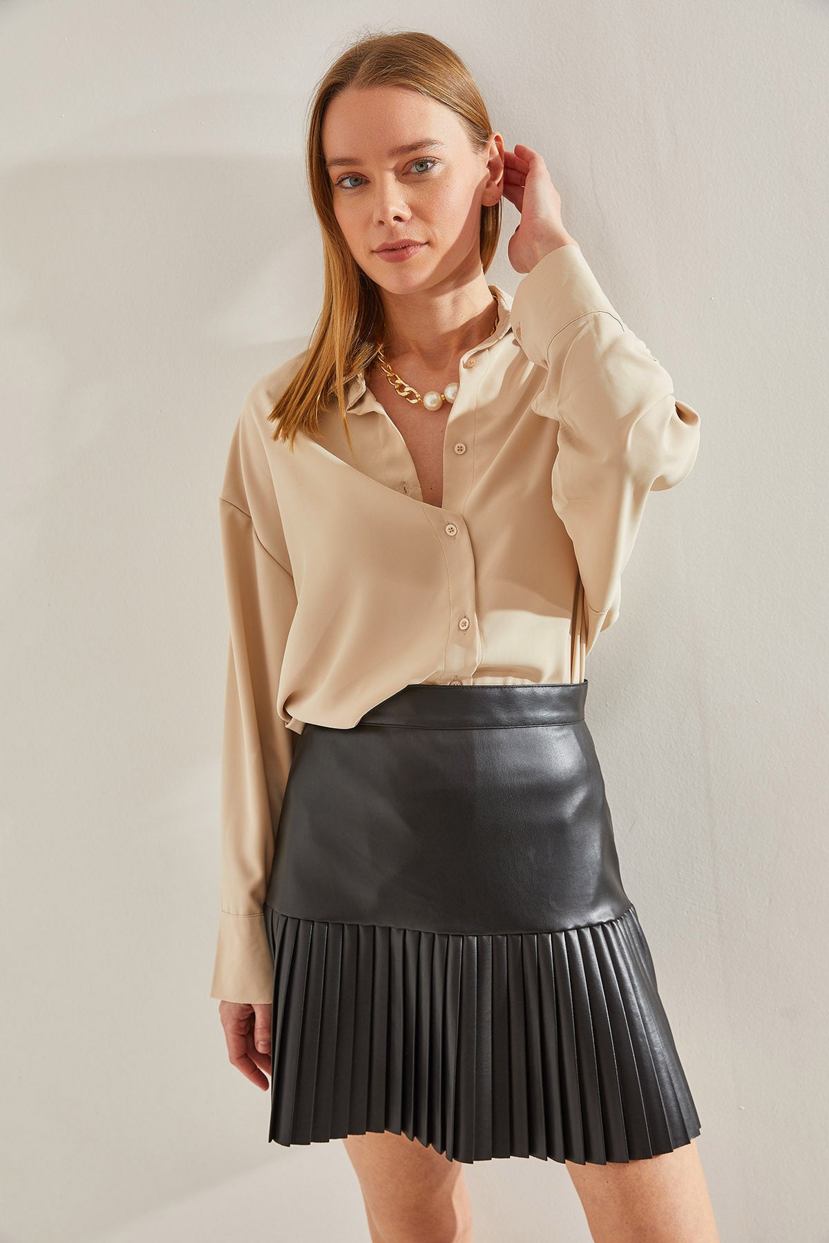 Women's Basic Satin Shirt 60091011