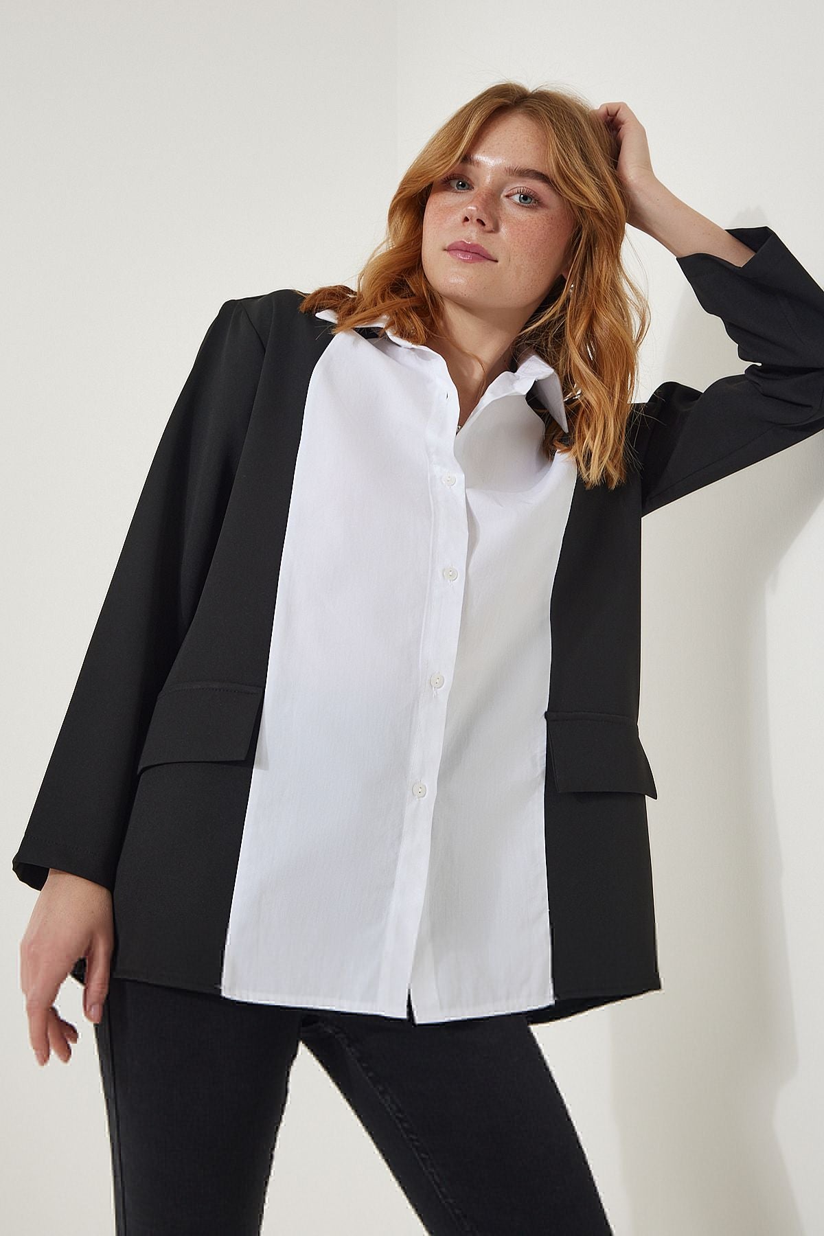 Woman Black and White Jacket -looking Oversize Design Shirt KJ00006