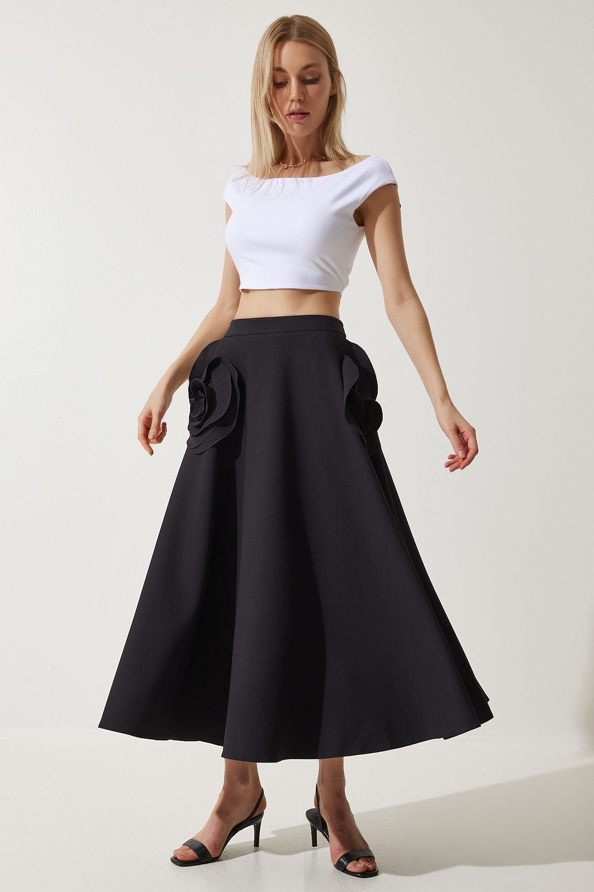Female Black Rose Accessory Design Premium Midi Skirt FK00007