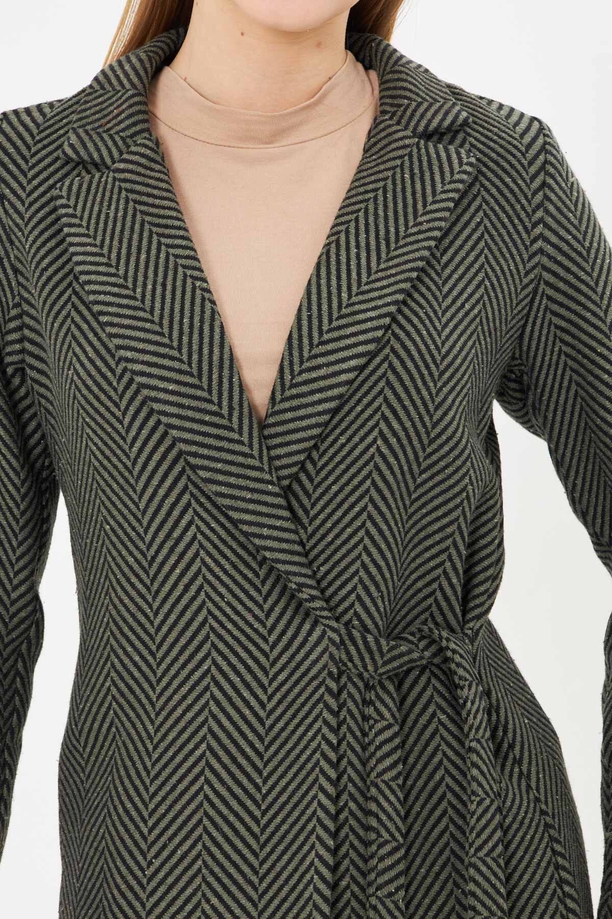 Women's Khaki side-on-the-bonding fish back pattern stamp jacket ARM-25K001074
