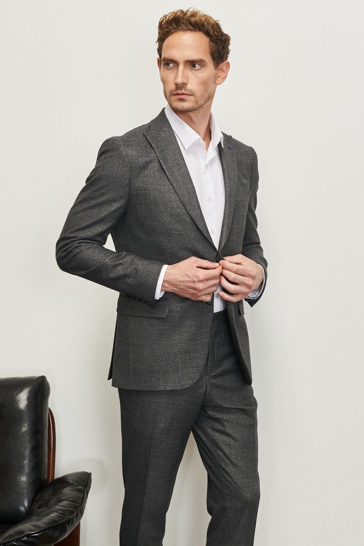 Men's anthracite slim fit narrow cut swallow collar patterned suit suits