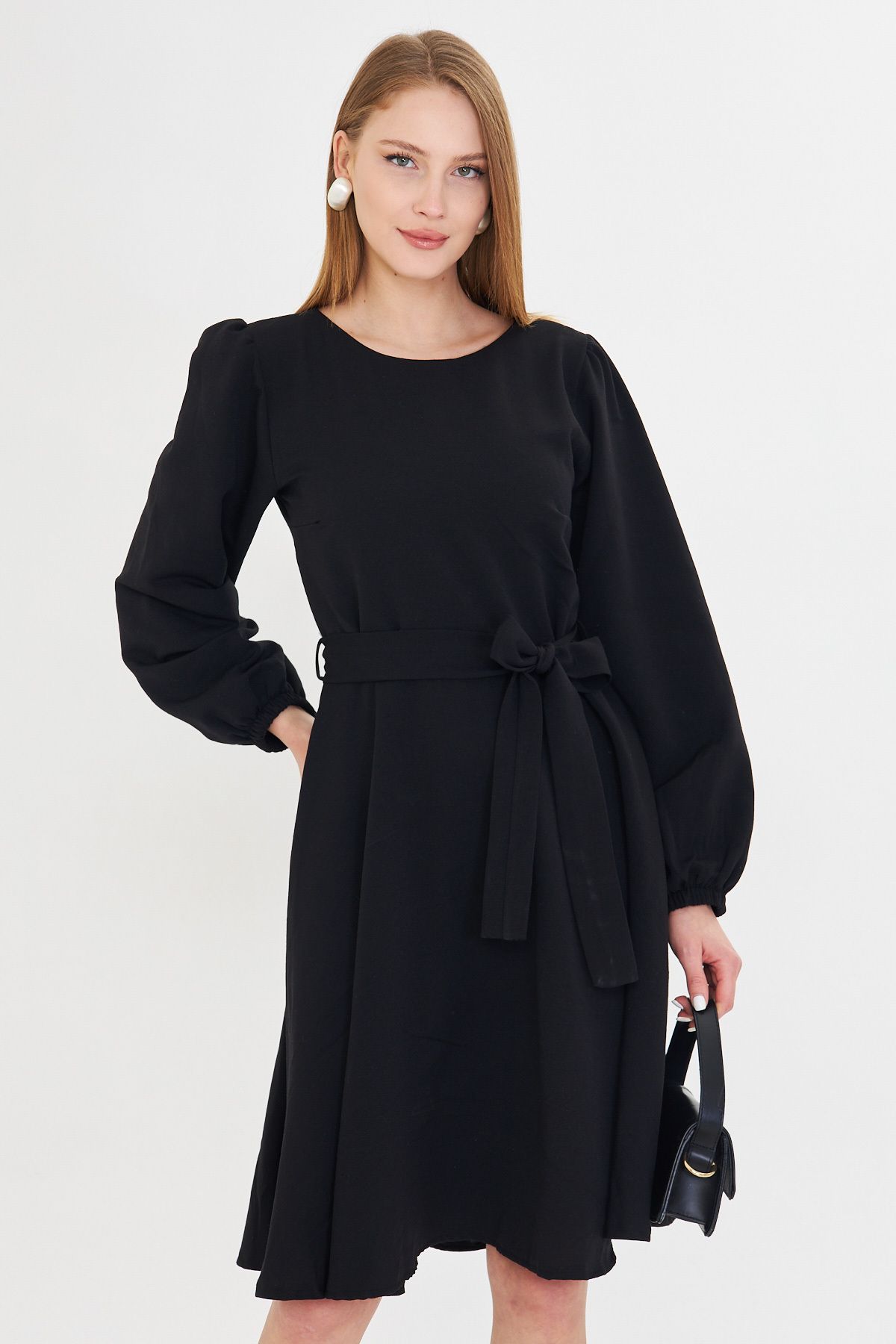 Female black zero collar behind the zipper with zipper long-arm midi size dress ARM-25Y001008