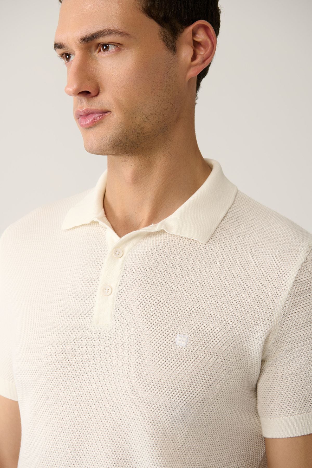 Men's white 3 button texture riban Polo collar knitwear T-shirt B005009