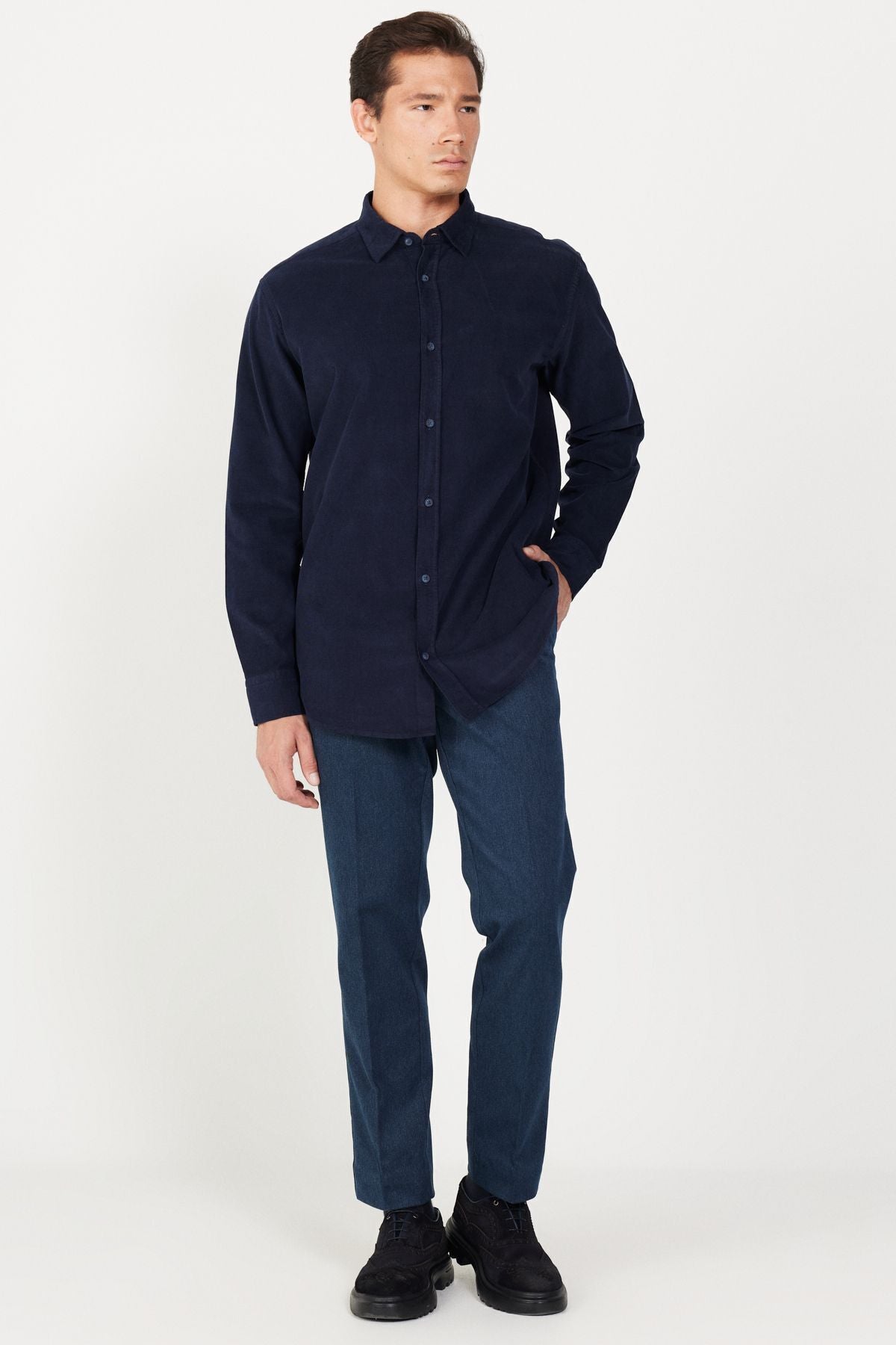 Men's Navy Blue Comfort Fit Casual Cut Hidden buttoned collar 100 %cotton shirt