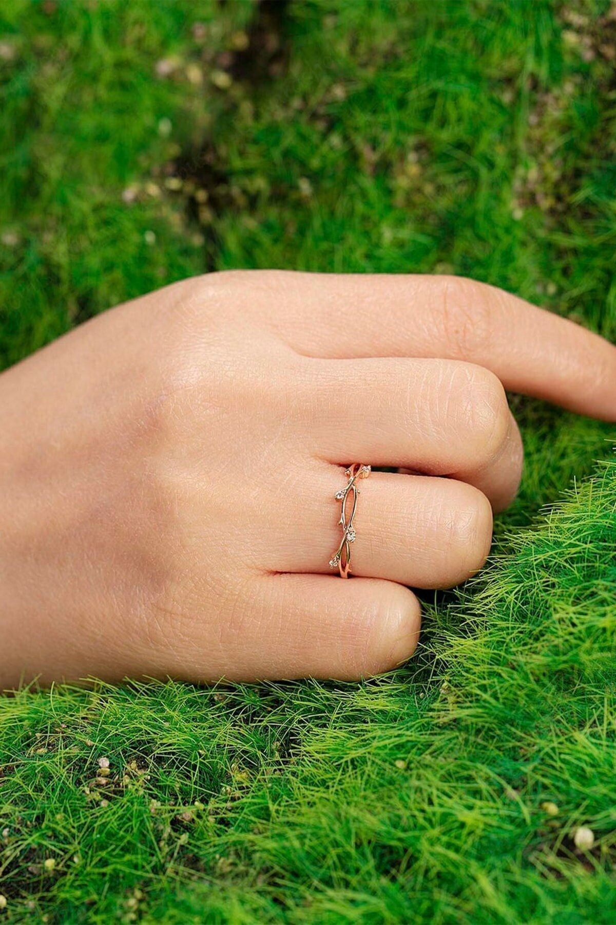 Stone ivy branch model 14 k rose gold plated adjustable female ring