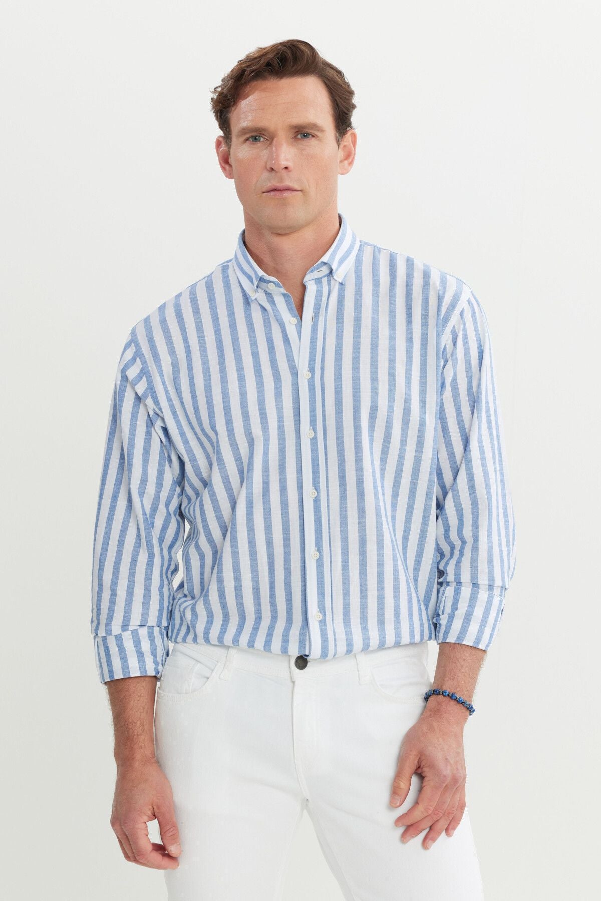 Men's Blue-White 100 %Cotton Comfort Fit Casual Cutting Buttoned Neckline Shirt