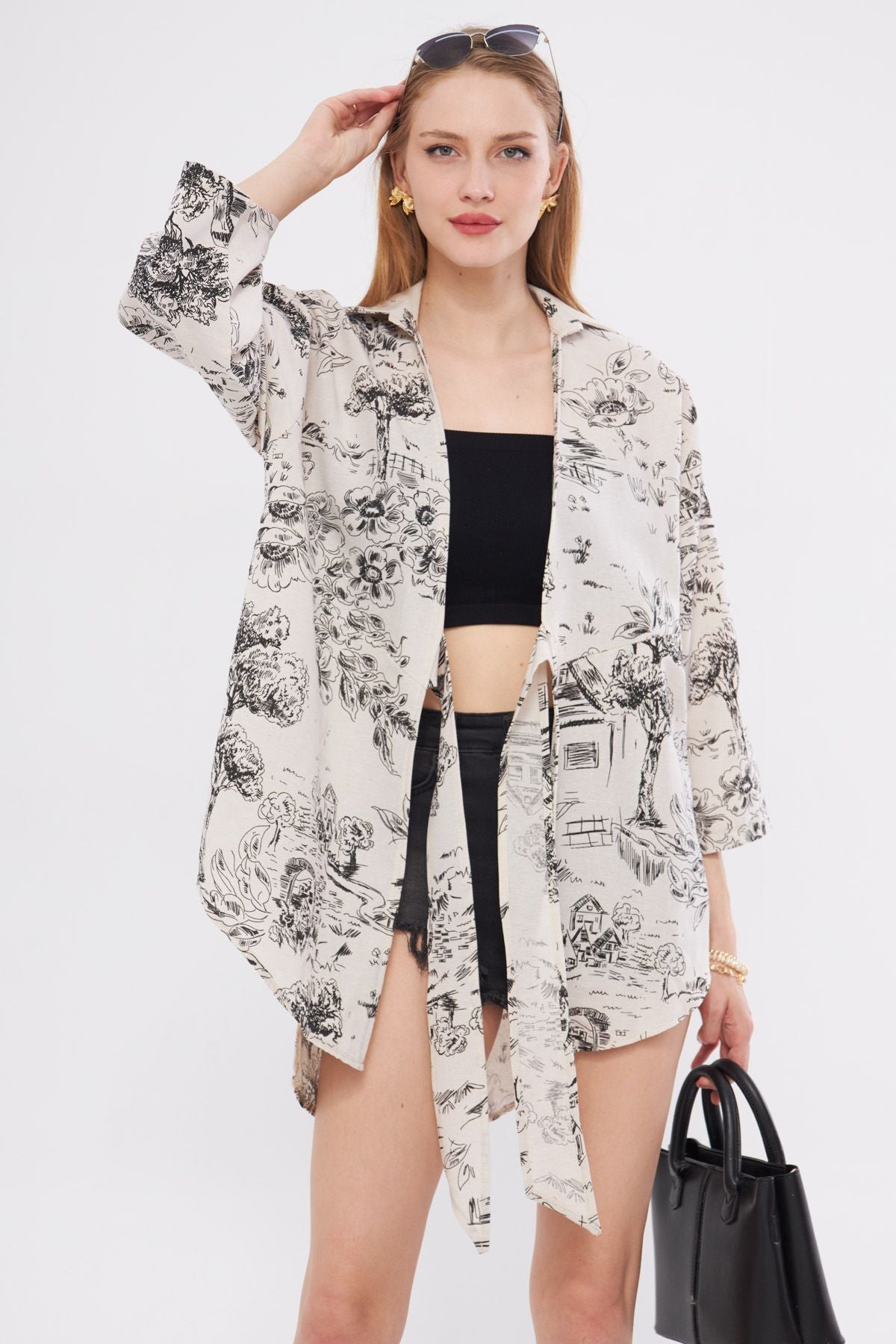 Female Black-Early Patterned Linen-looking front-binding kimono shirt ARM-24Y001079