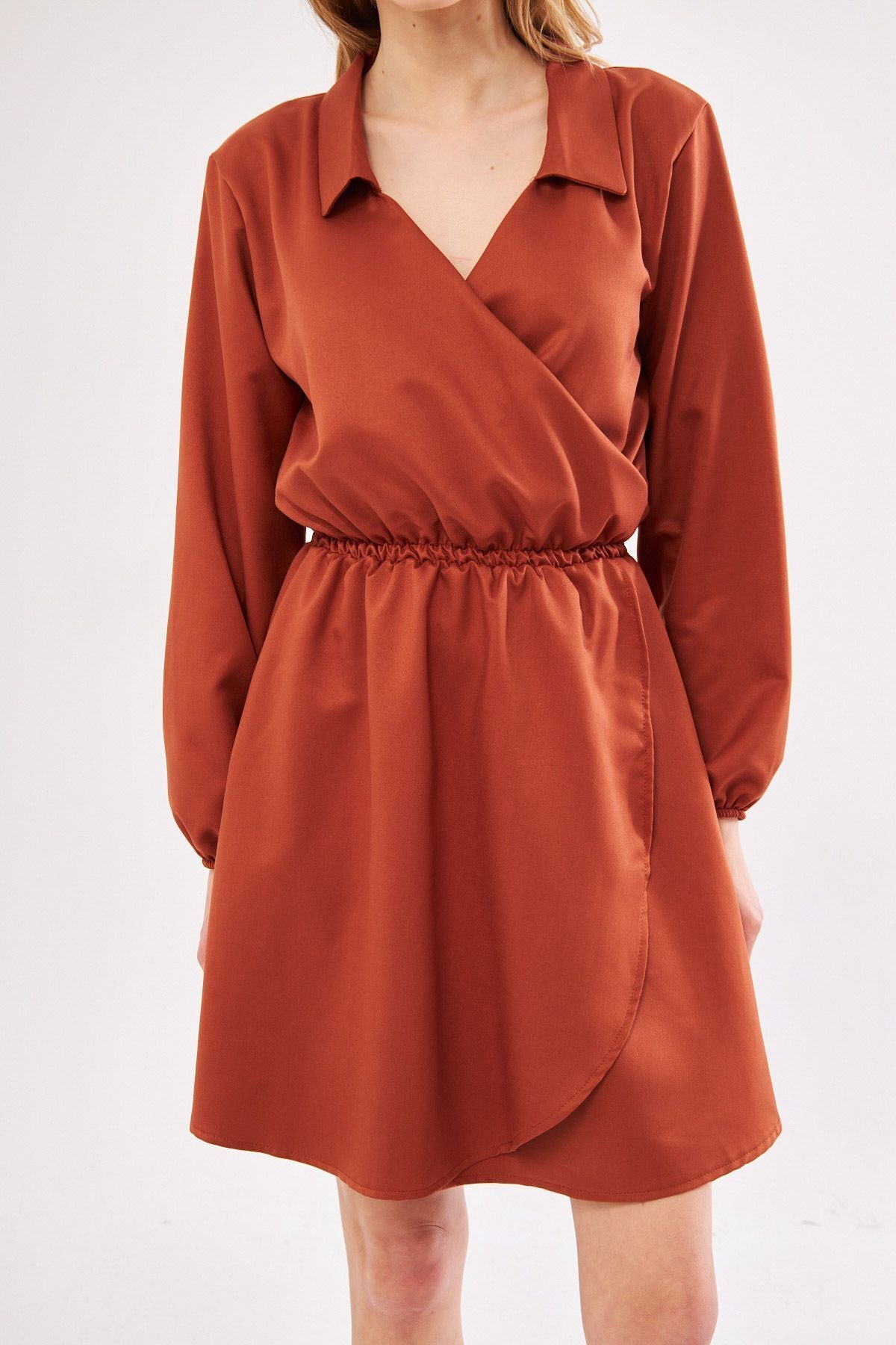 Female Tile Cruve collar arm and waist tire shirt collar antelop dress ARM-24Y001013