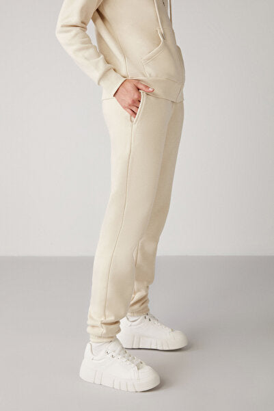 Marıtza Women's Relaxed Vanilla Sweatpants with Fleece Inner, 100% Organic Cotton, Elastic Waist Leg