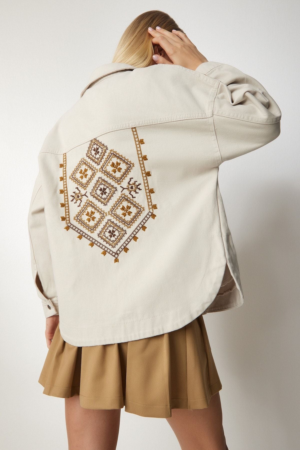 Women's Cream Ethnic Embroidery Gabardin Shirt Jacket RV00142