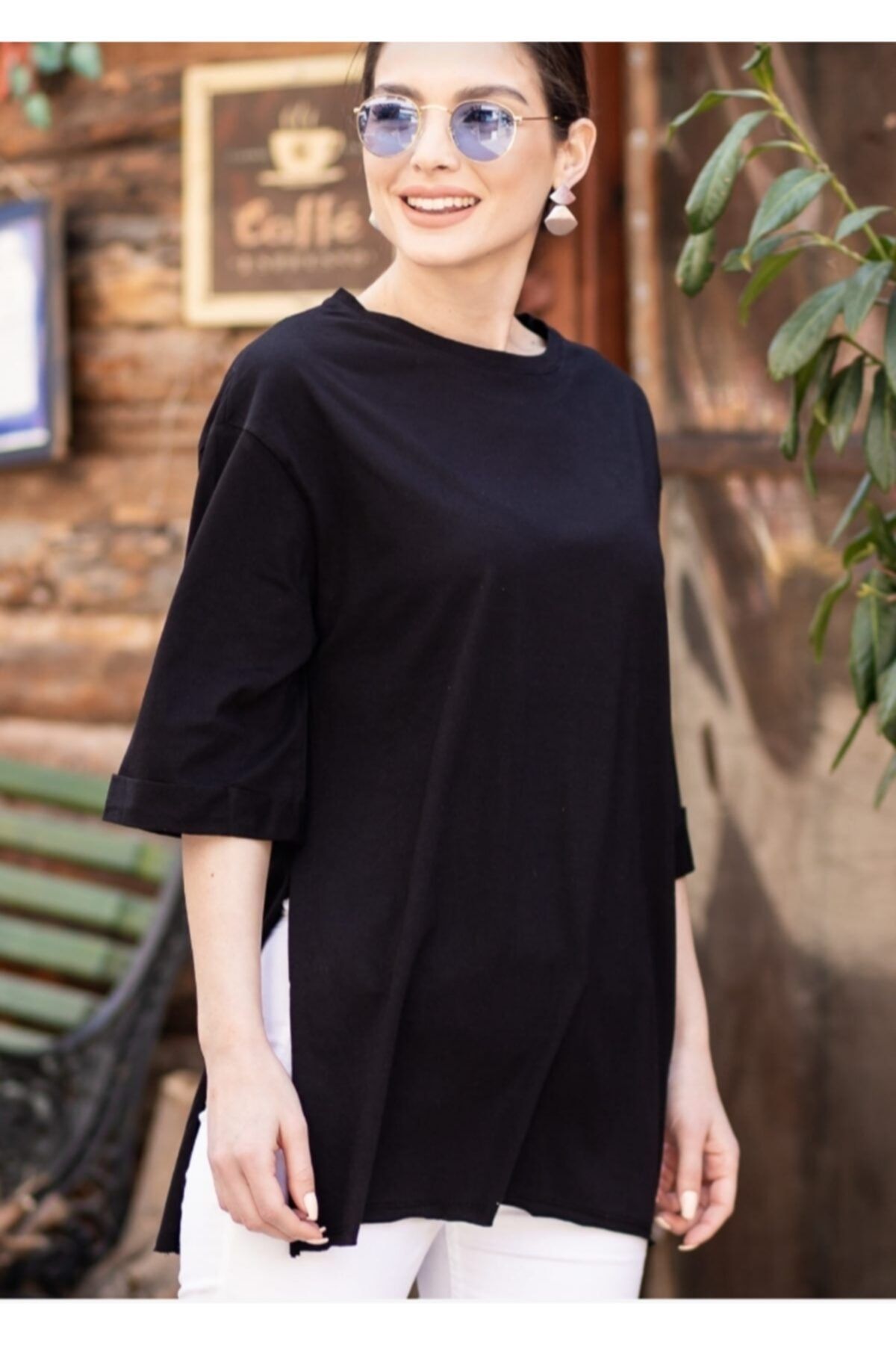 Female black round collar wide sleeve side slits T-shirt Arm-19y012003