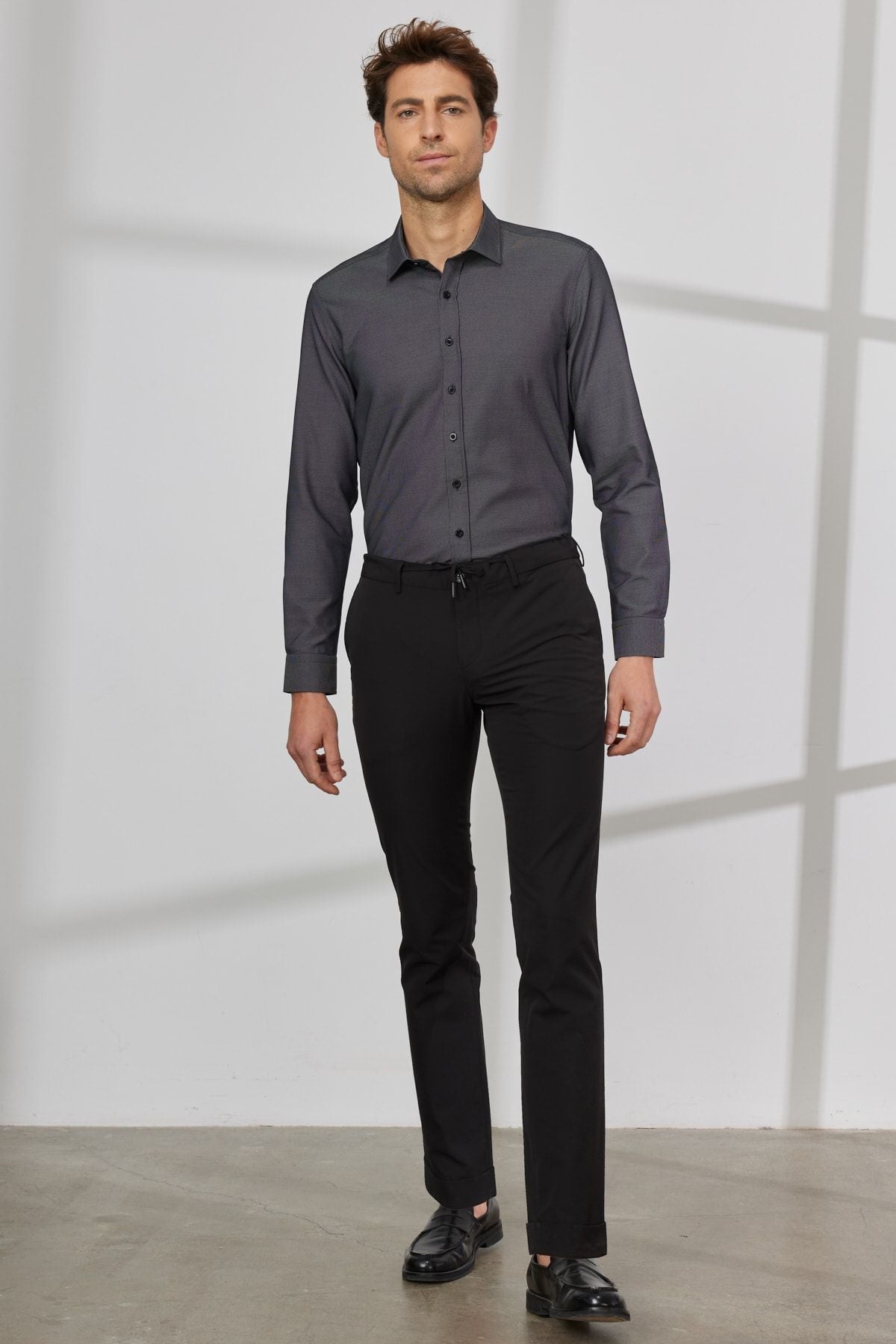 Men's black slim fit narrow cut classic collar cotton Amestyle shirt