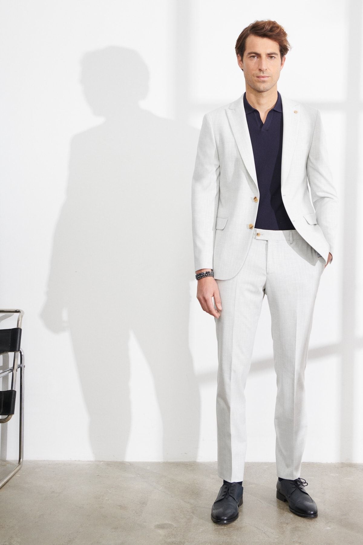 Men's Light Gray Extra Slim Fit Narrow Cut Swallow Collar Striped Suit