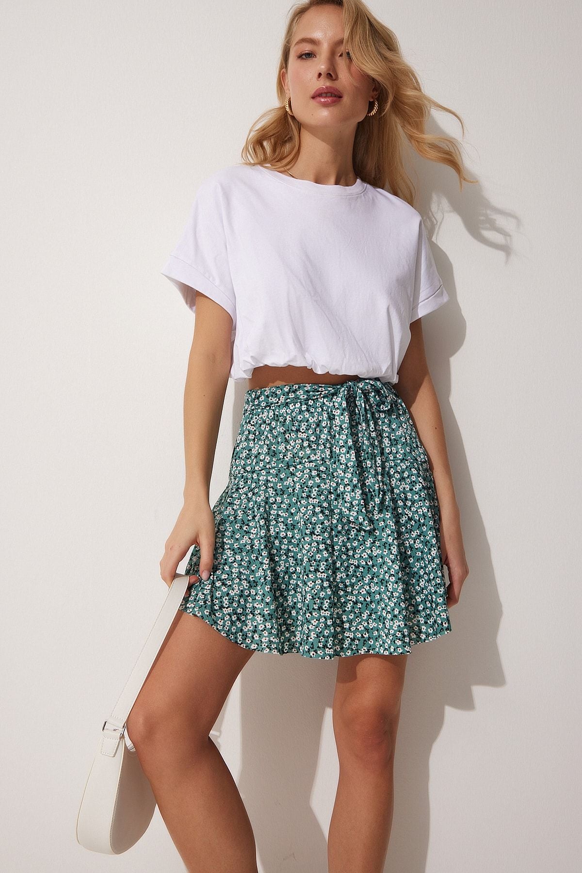 Women's Cagla Green Flower Patterned Mini Knitting Short Skirt CI00076
