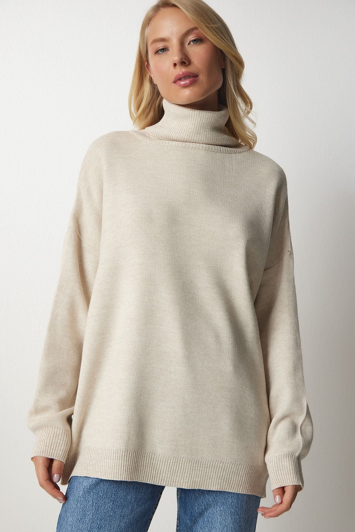 Female beige fisherman collar overlooking knitwear sweater BV00084