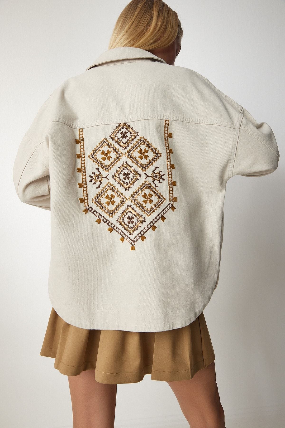 Women's Cream Ethnic Embroidery Gabardin Shirt Jacket RV00142