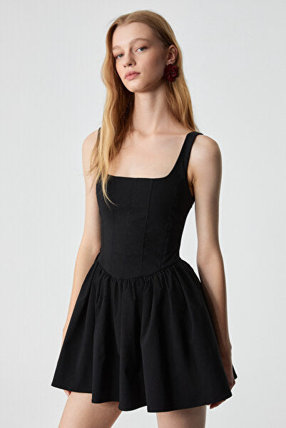 Doumbian Women's Slim Zippered Body-hugging Pool Neck Short Black Dress